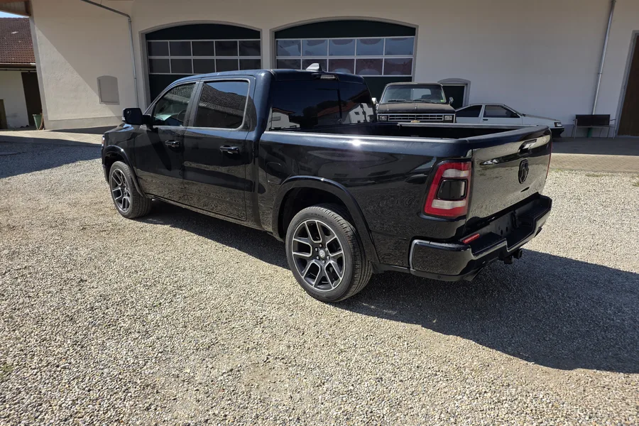 Ladefläche des Dodge RAM 1500 Limited mit Mopar-Spritzbeschichtung
