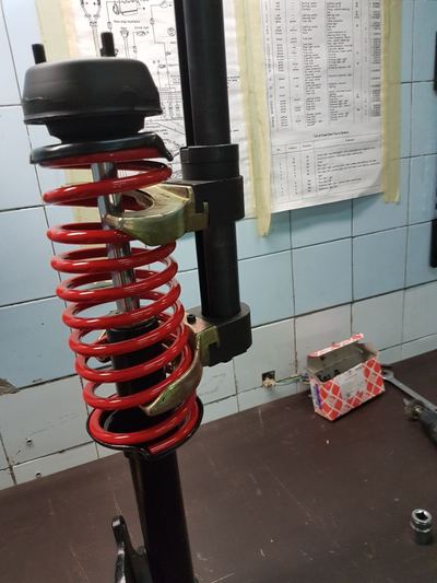 1971 Datsun 240Z suspension and mechanical rebuild, photograph 3 of 19