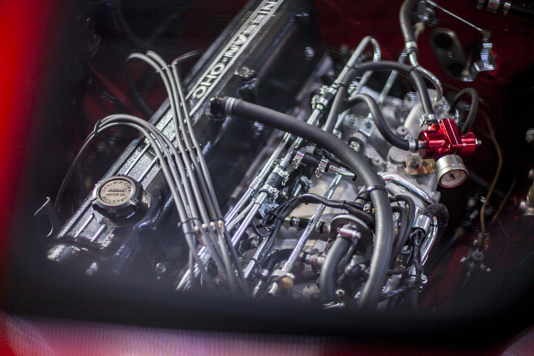 Polished intake runners and fuel rail on the L28 six of a 1976 Datsun 280Z