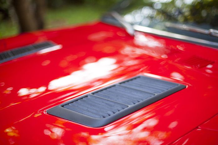 Bonnet vent detail on a red Datsun 280Z