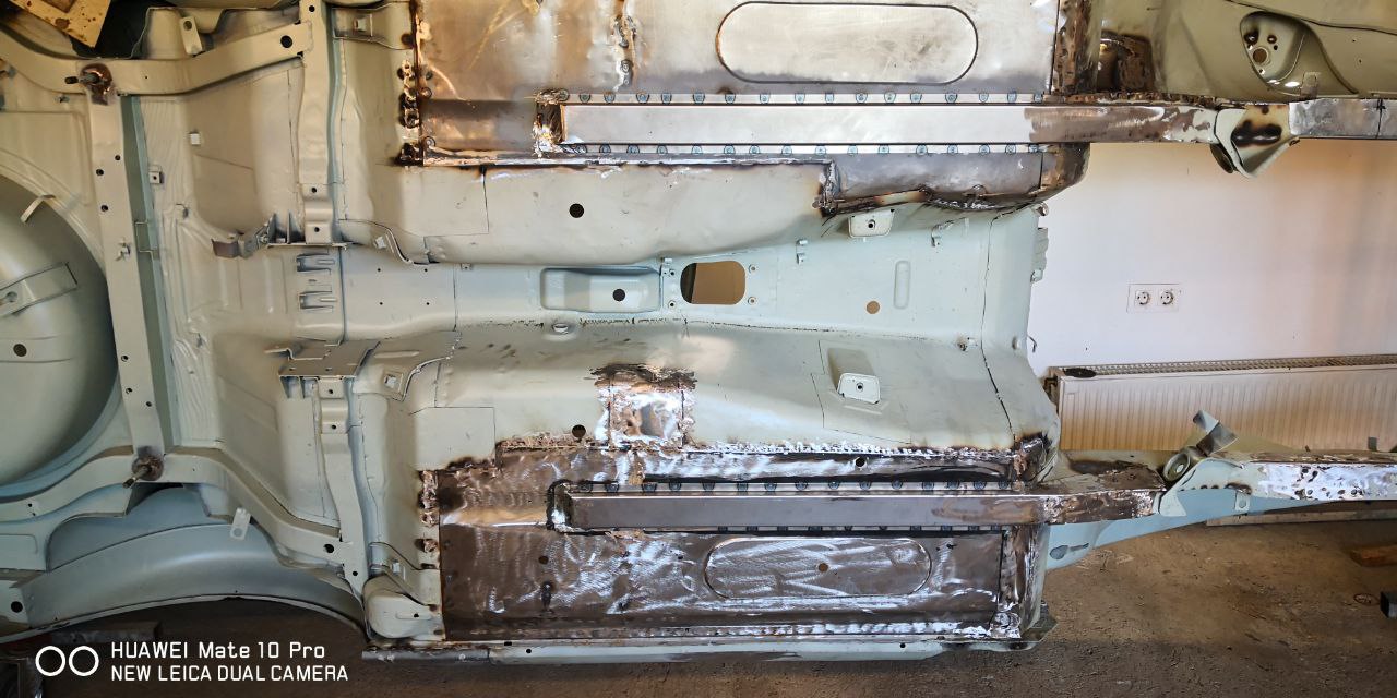 ダットサン240Z パネル製作と構造溶接修理