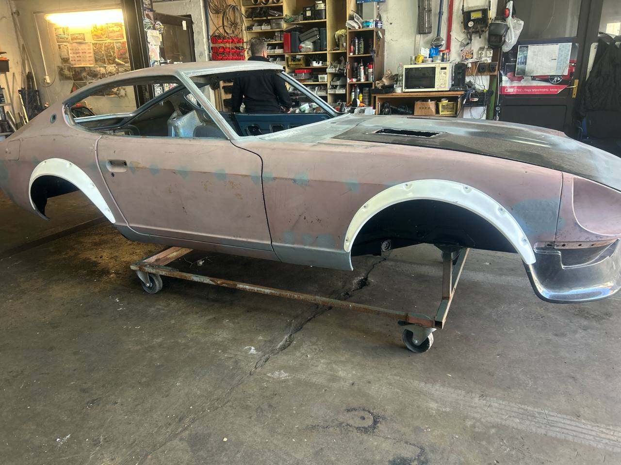 Datsun 260Z widebody dry fit and undercoating — S30 restoration Bavaria Sports Cars Munich