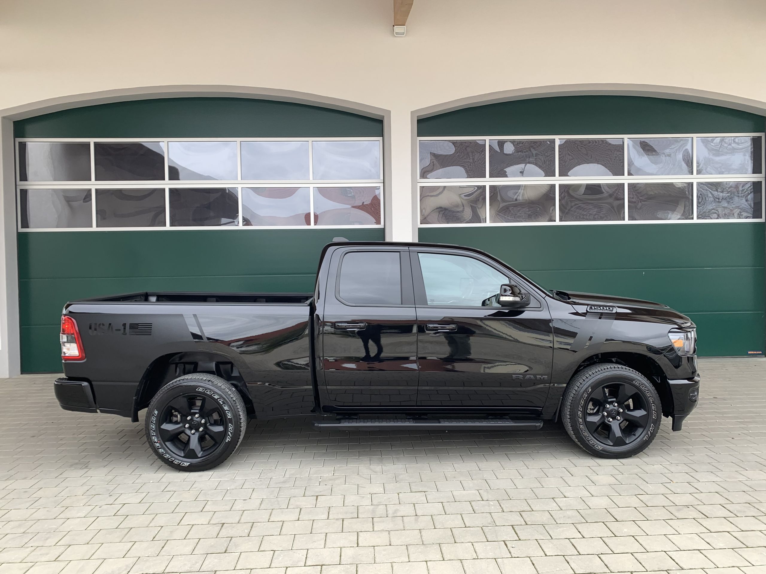 Gebraucht 2019 Schwarzer Dodge Ram 1500 NEUES MODELLzu Verkaufen Osterreich