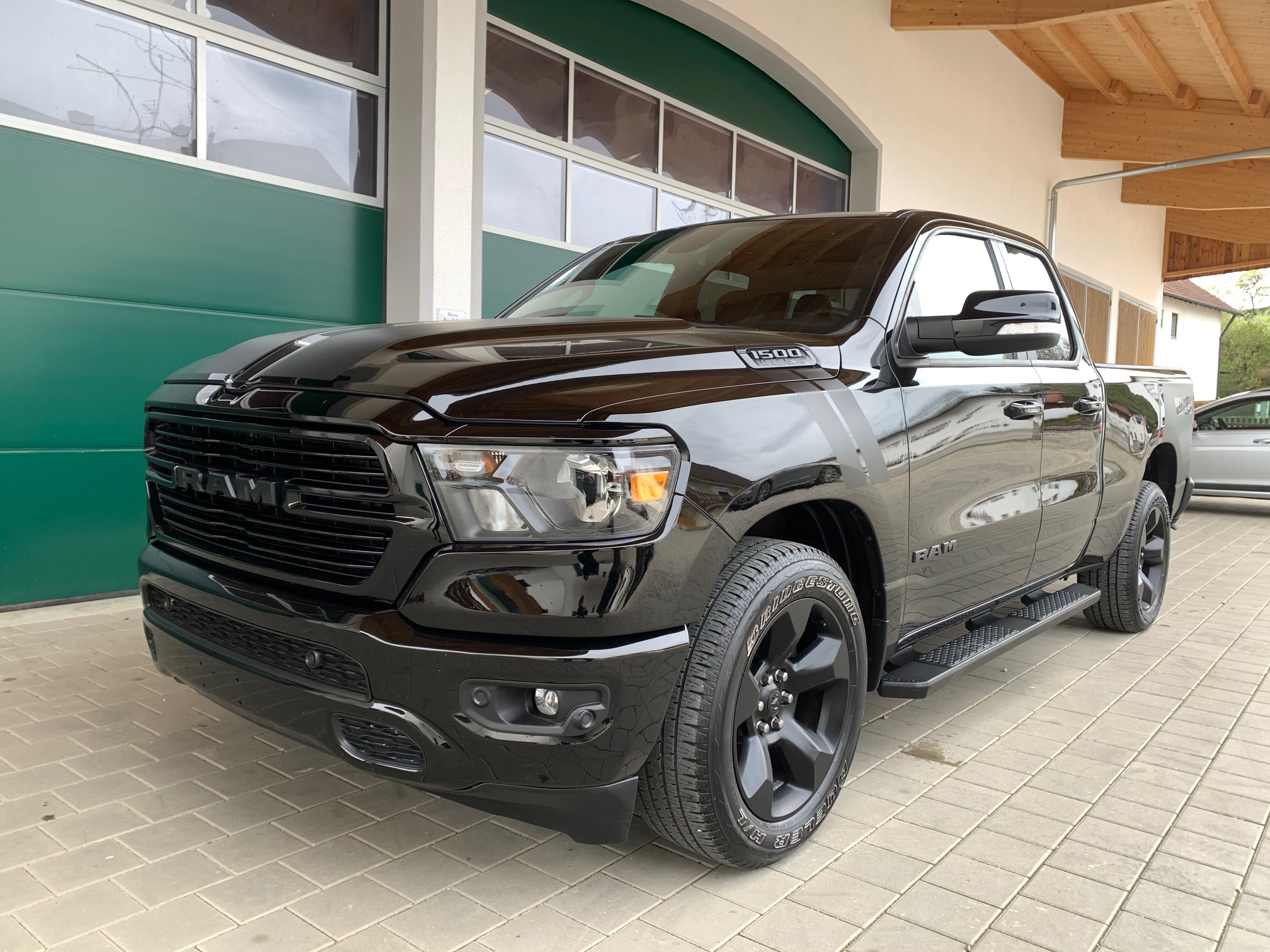 Dodge Ram 1500 BIG HORN Quad Cab zu Verkaufen deutschland