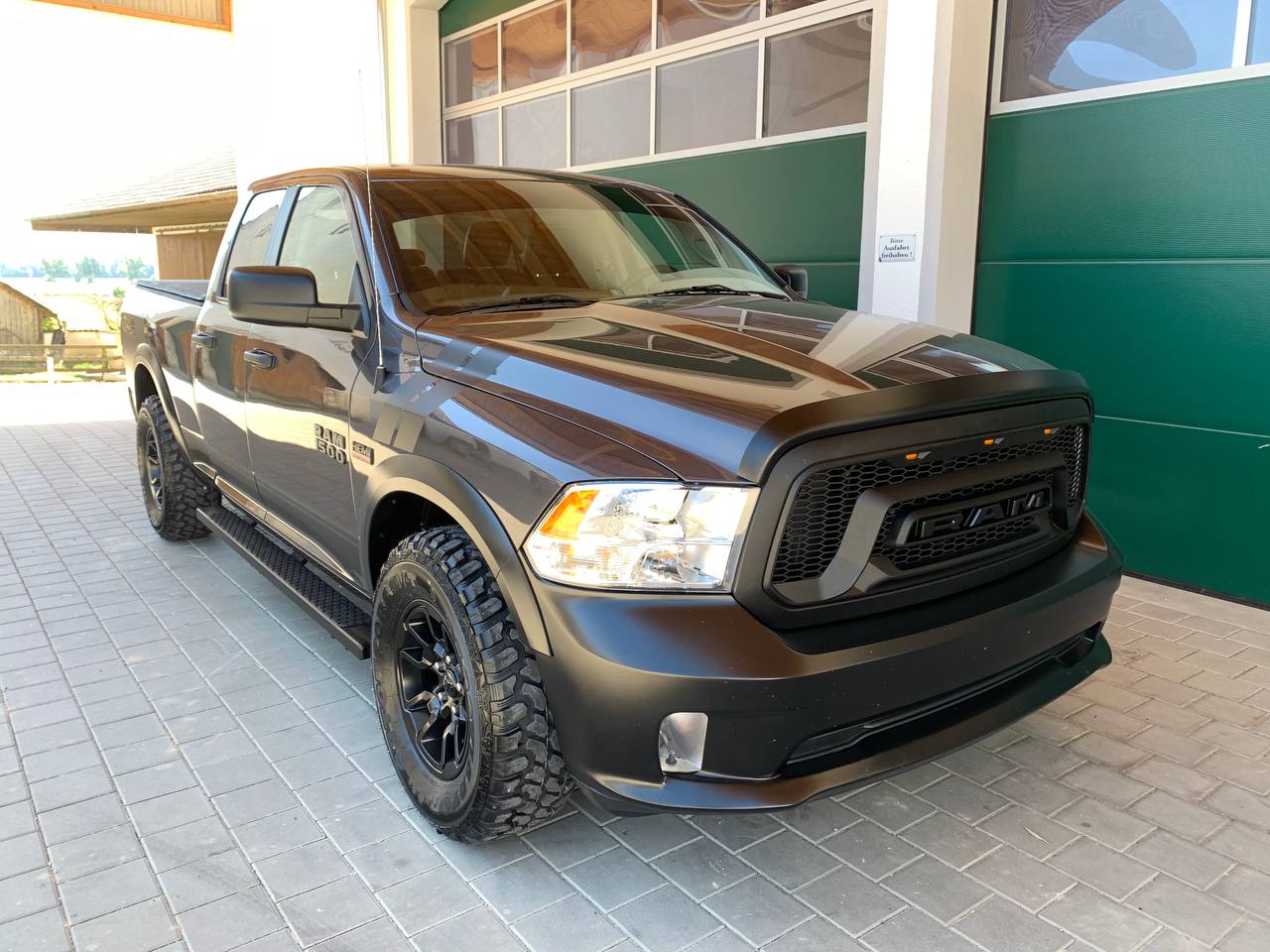 2017 Ram 1500 Express Quad Cab zu verkaufen Deutschland