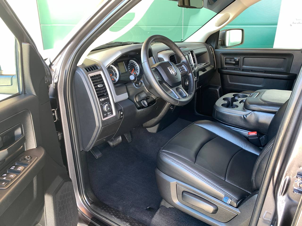 2017 Ram 1500 Express Quad Cab Verkaufzahlen Gebraucht
