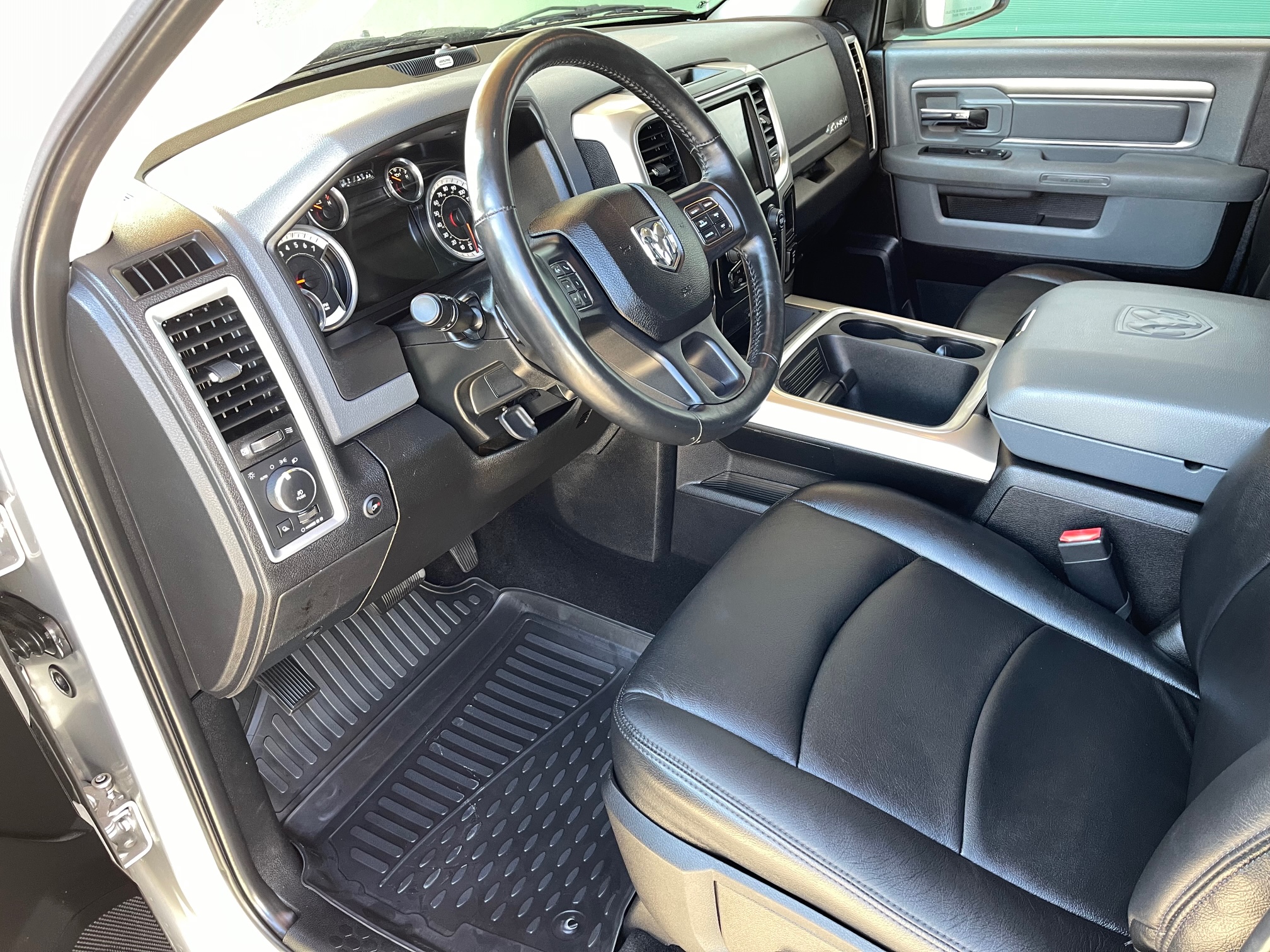 2016 Dodge Ram 1500 Classic V6 flex Fuel a vendre