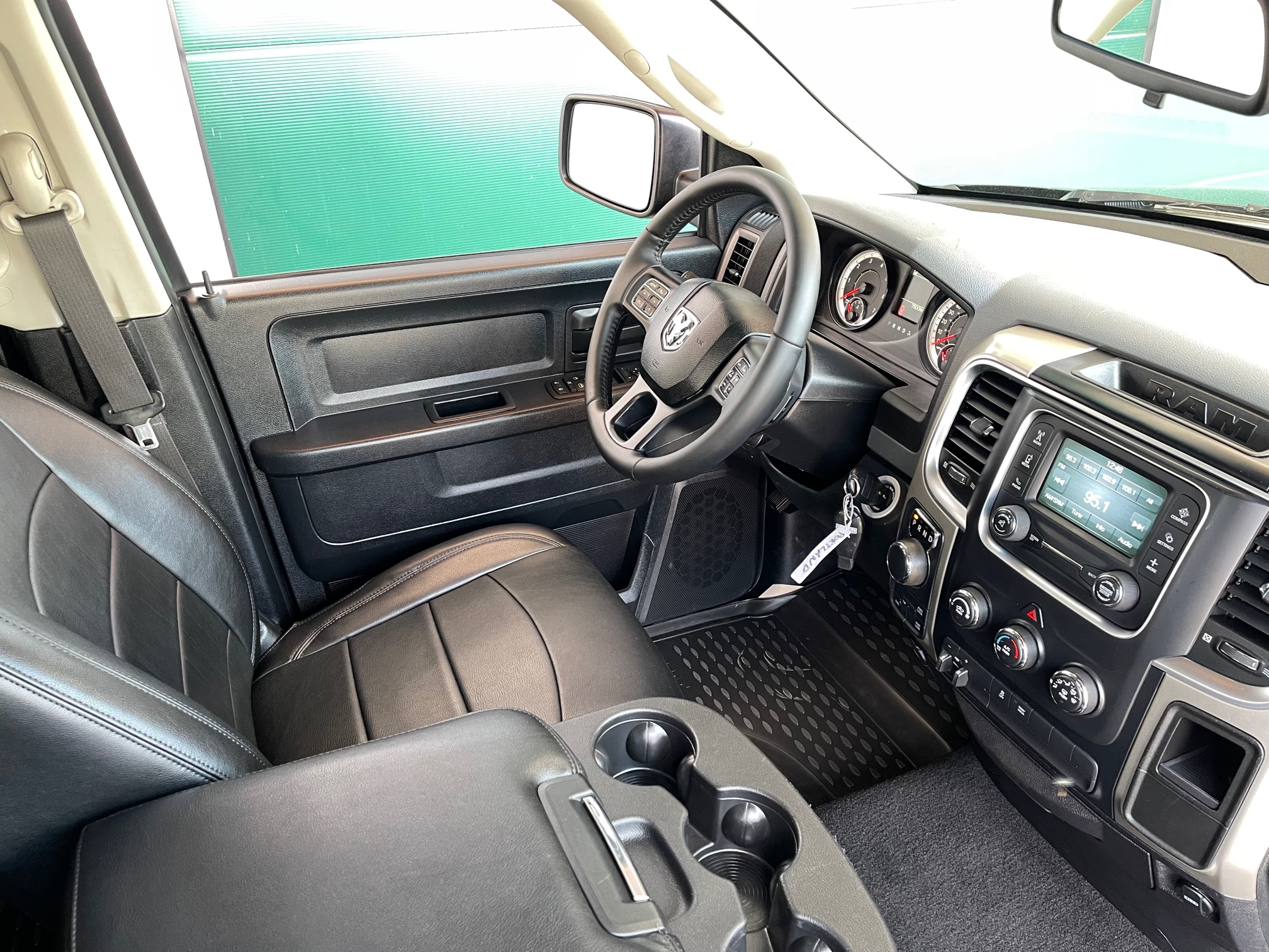 2018 Dodge Ram 1500 Classic Pickup Crew Cab zu verkaufen