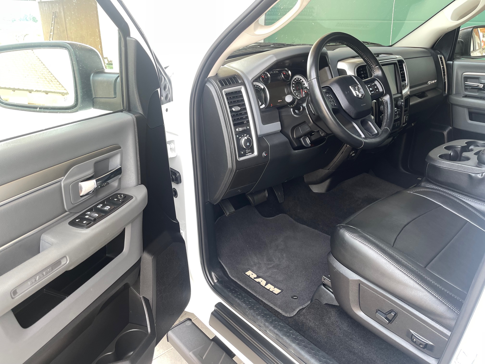 2017 Dodge Ram 1500 Big Horn Classic Pickup Crew Cab zu verkaufen