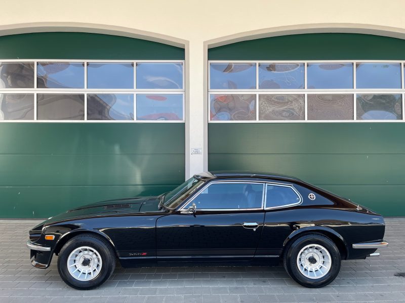Nissan Fairlady Datsun 280z 2+2 for sale concourse restoration