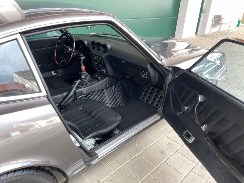 Grau Datsun 240z zu verkaufen Deutschland komplett restauriert