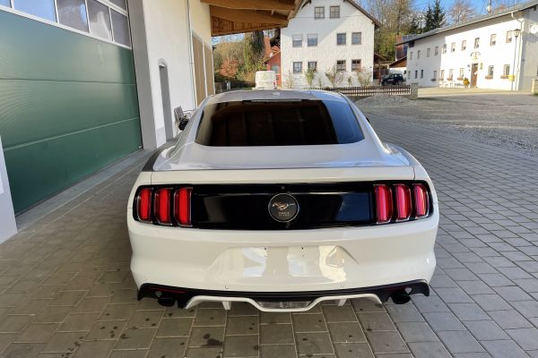 Ford Mustang gebrauchwagen zu verkaufen28 Ford Mustang Ecoboost Premium Coupe EU Model Zu Verkaufen Schweiz