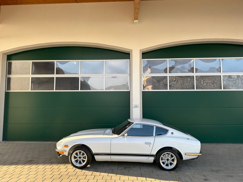 vendo 1972 Nissan Fairlady 240z