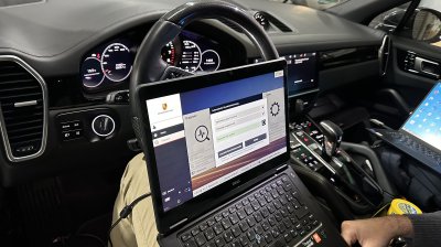 Porsche aus USA Umrüstung und Umcodierung auf EU Norm