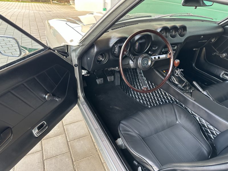 1971 Datsun 240z fairlady for sale full frame restoration