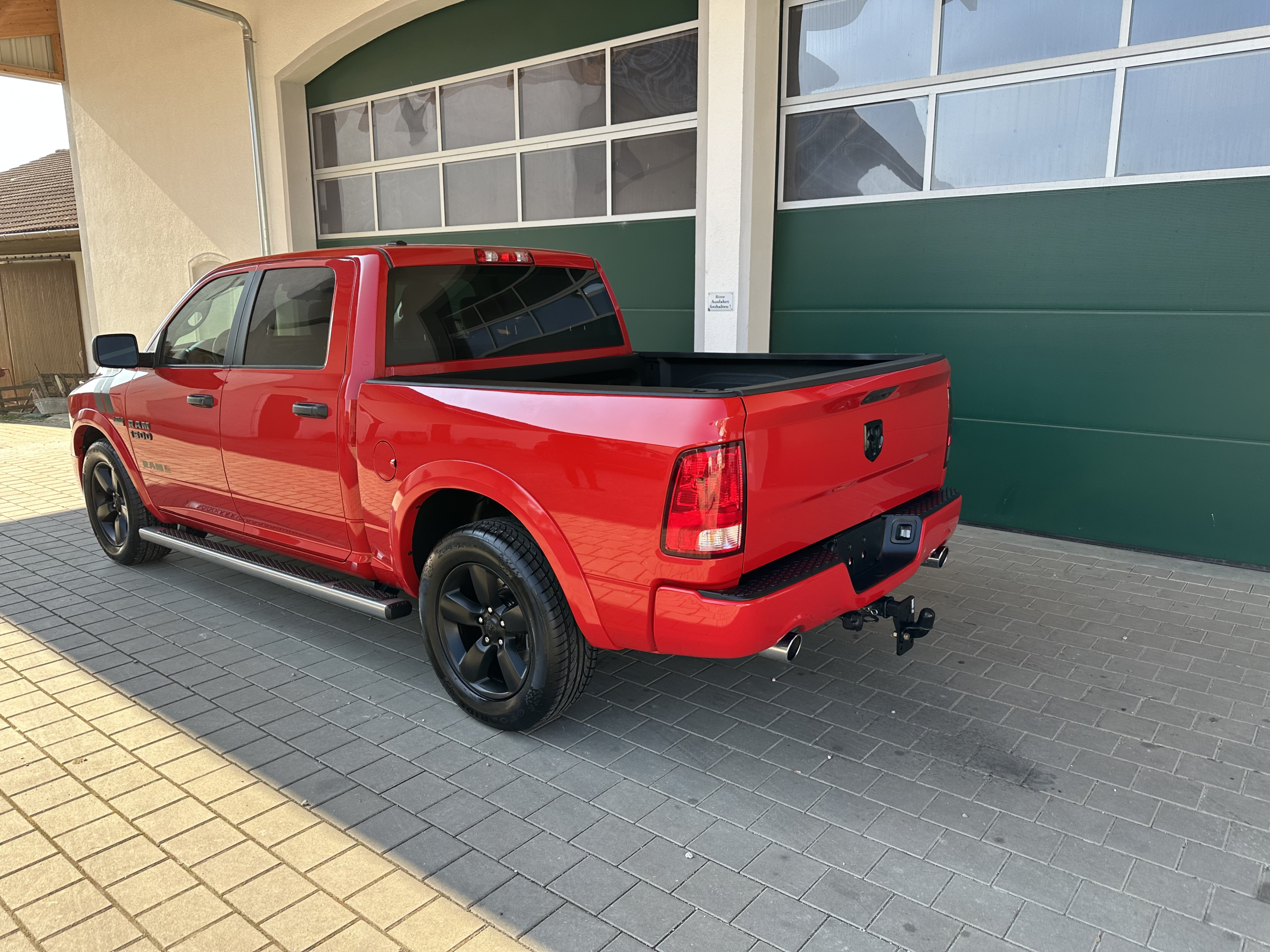 Gebrauchter 2017 Gen 4 Dodge Ram 1500 zum Verkauf in Europa