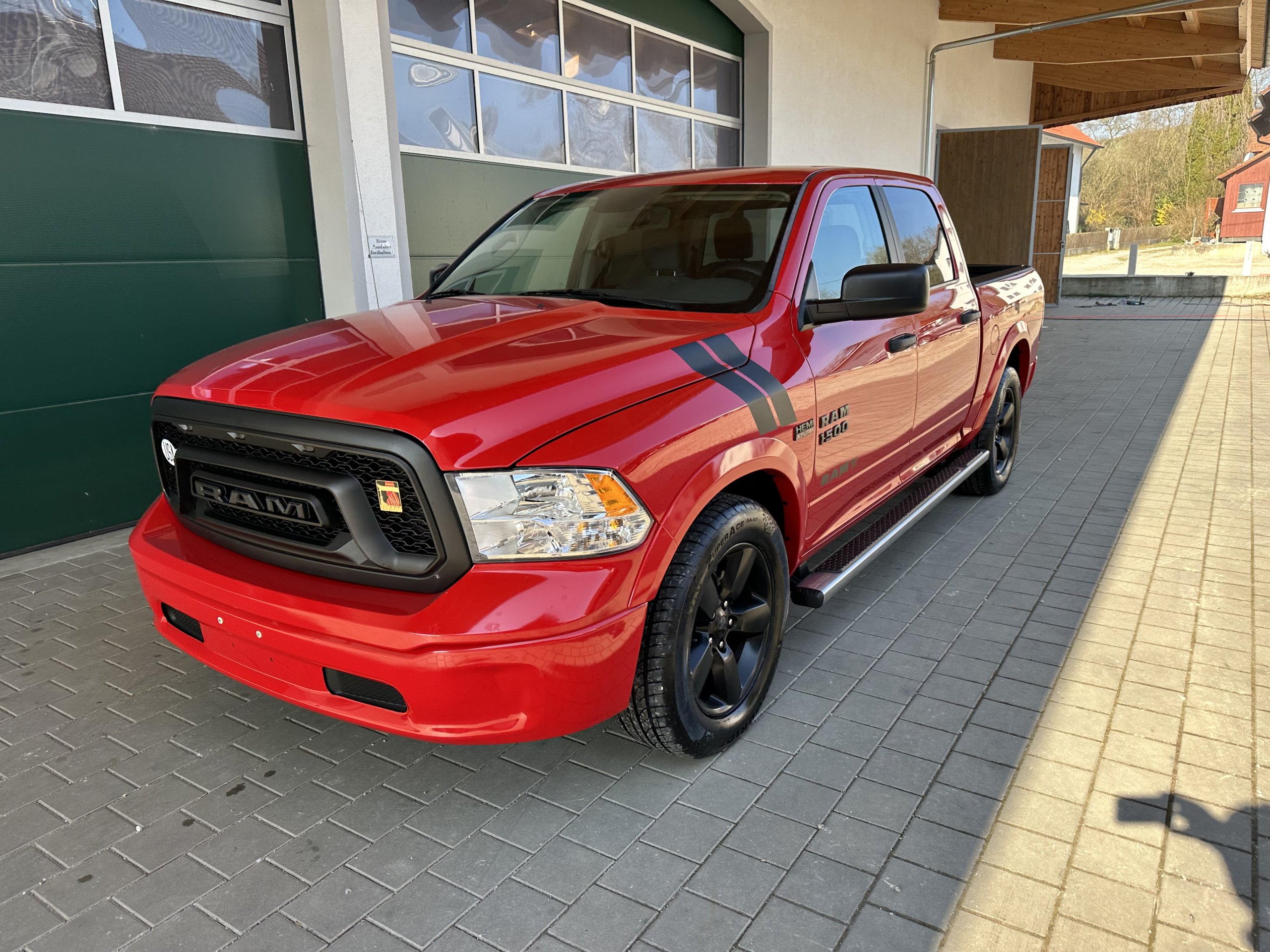 Dodge Ram 1500 Gen 4 usato del 2017 in vendita in Europa