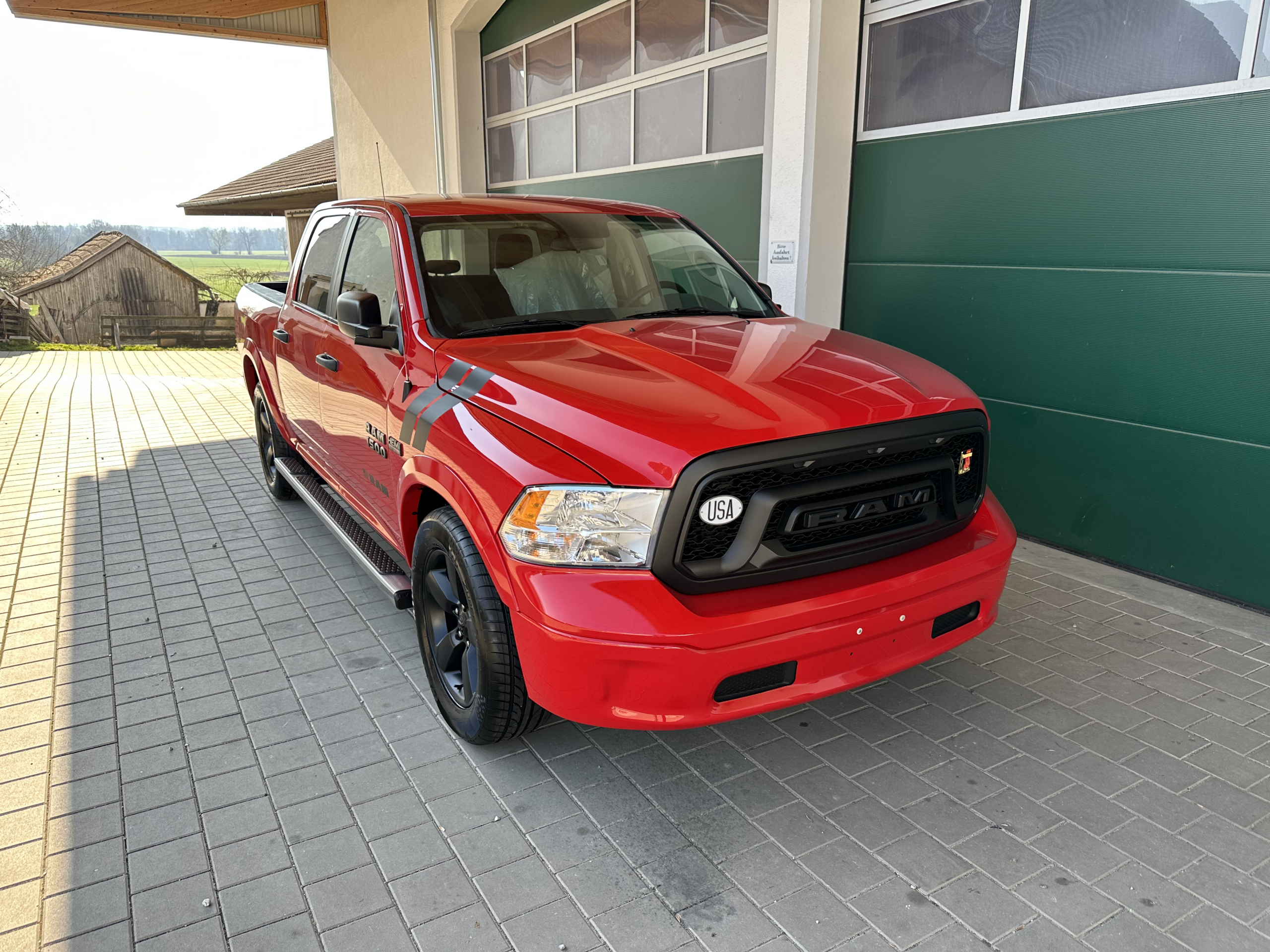 Dodge Ram 1500 Gen 4 usato del 2017 in vendita in Europa