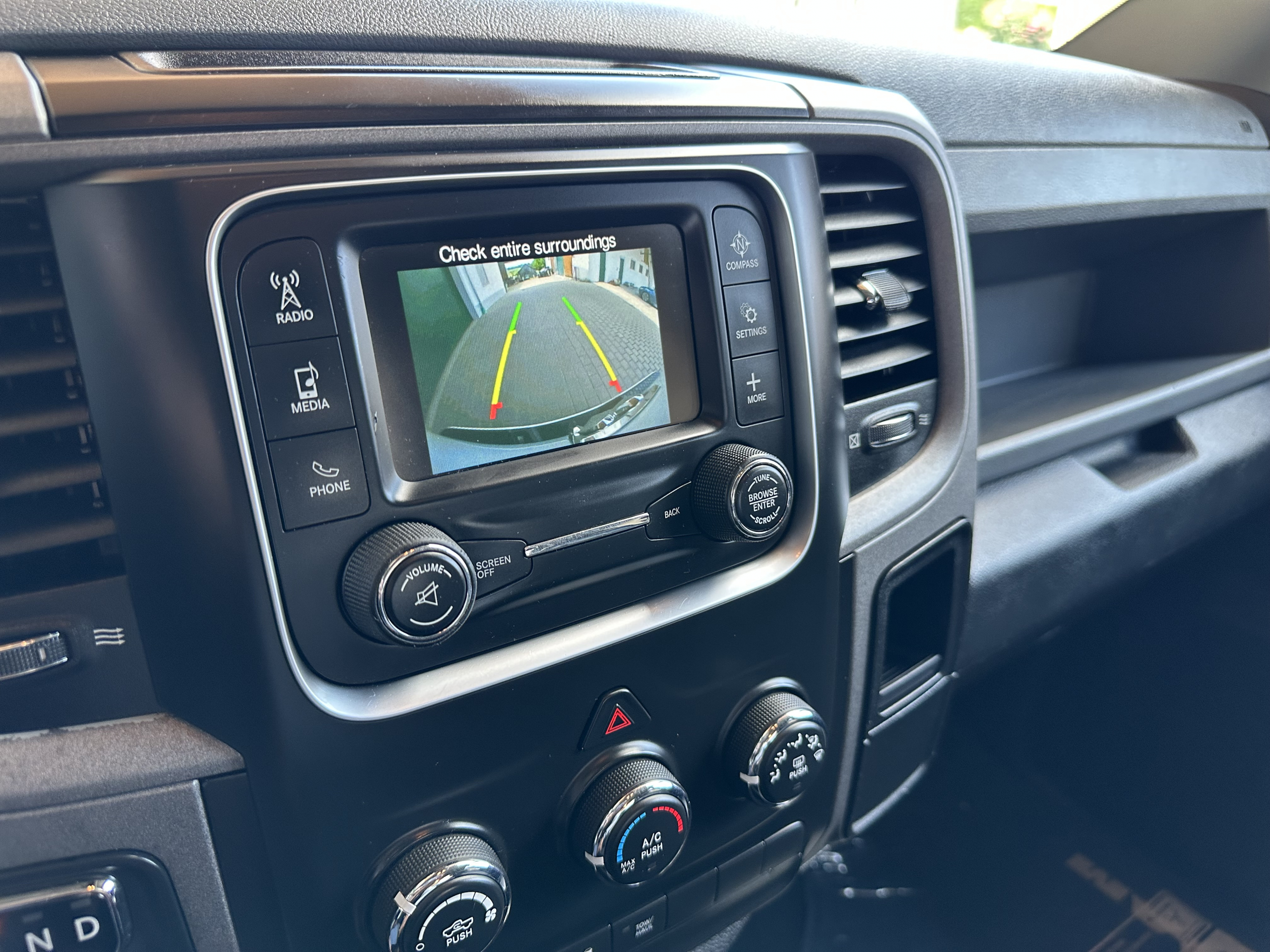 2018 Dodge Ram 1500 4x4 for sale in Oslo, Norway