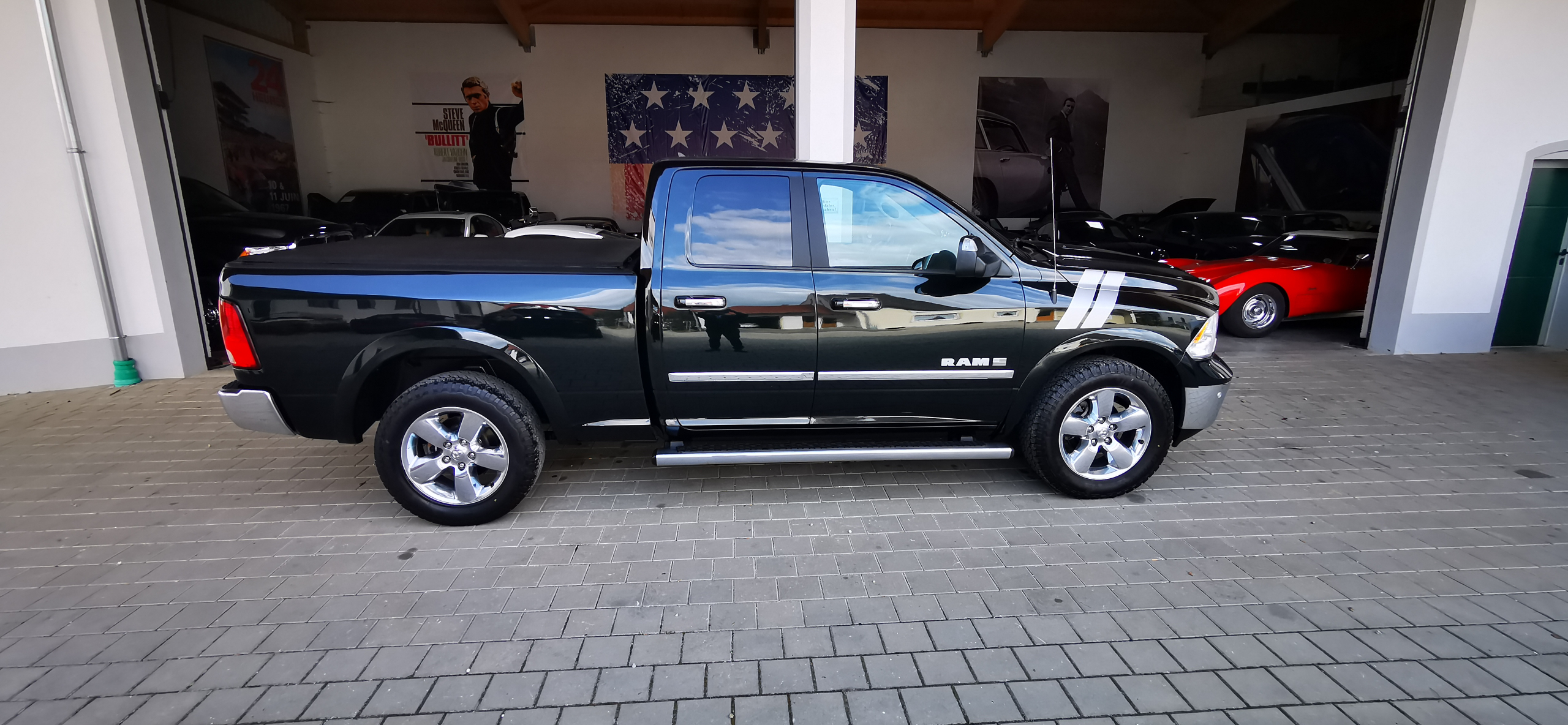 2017 Dodge Ram 1500 BigHorn Quad Cab zu verkaufen Villach