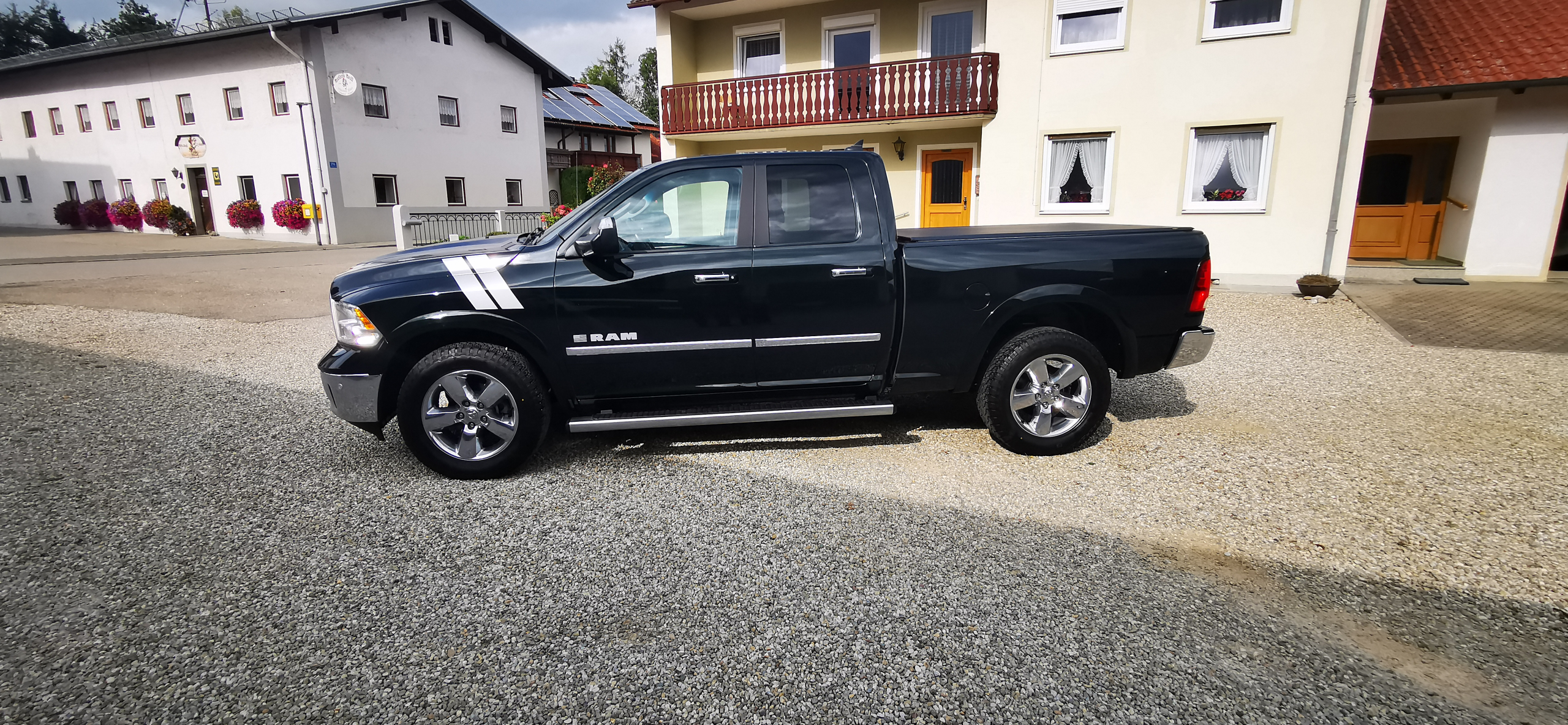 2017 Dodge Ram 1500 BigHorn Quad Cab zu verkaufen Lausanne