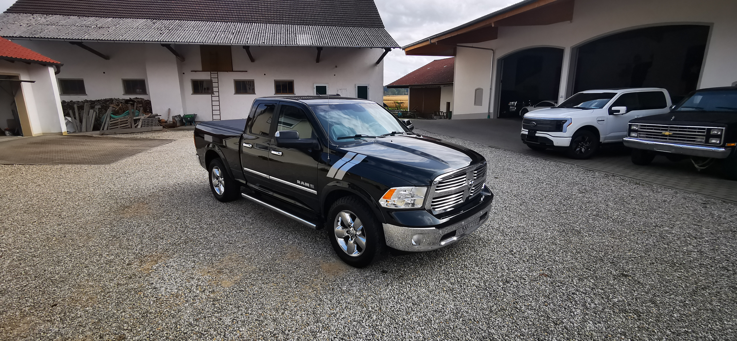 2017 Dodge Ram 1500 BigHorn Quad Cab zu verkaufen Salzburg