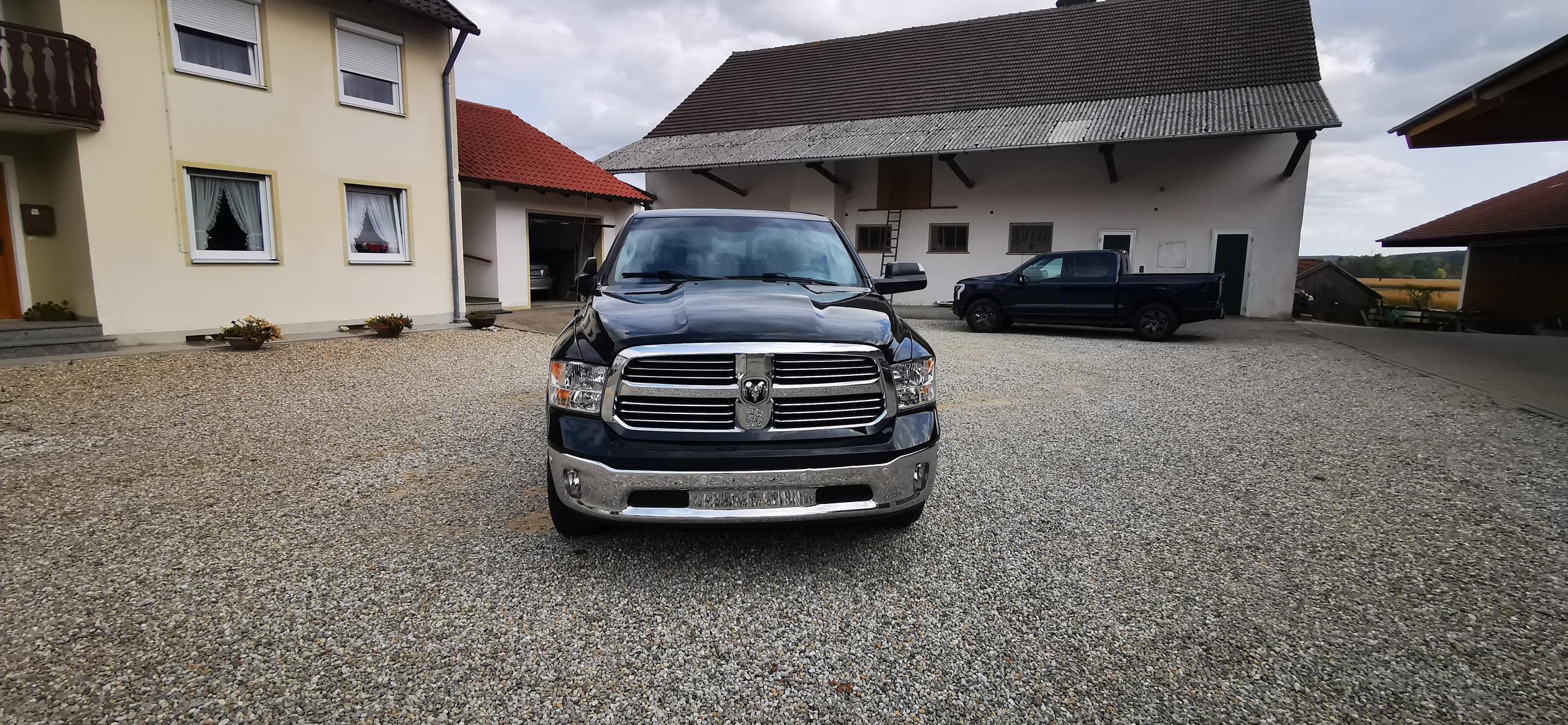 2017 Dodge Ram 1500 BigHorn Quad Cab zu verkaufen Stuttgart
