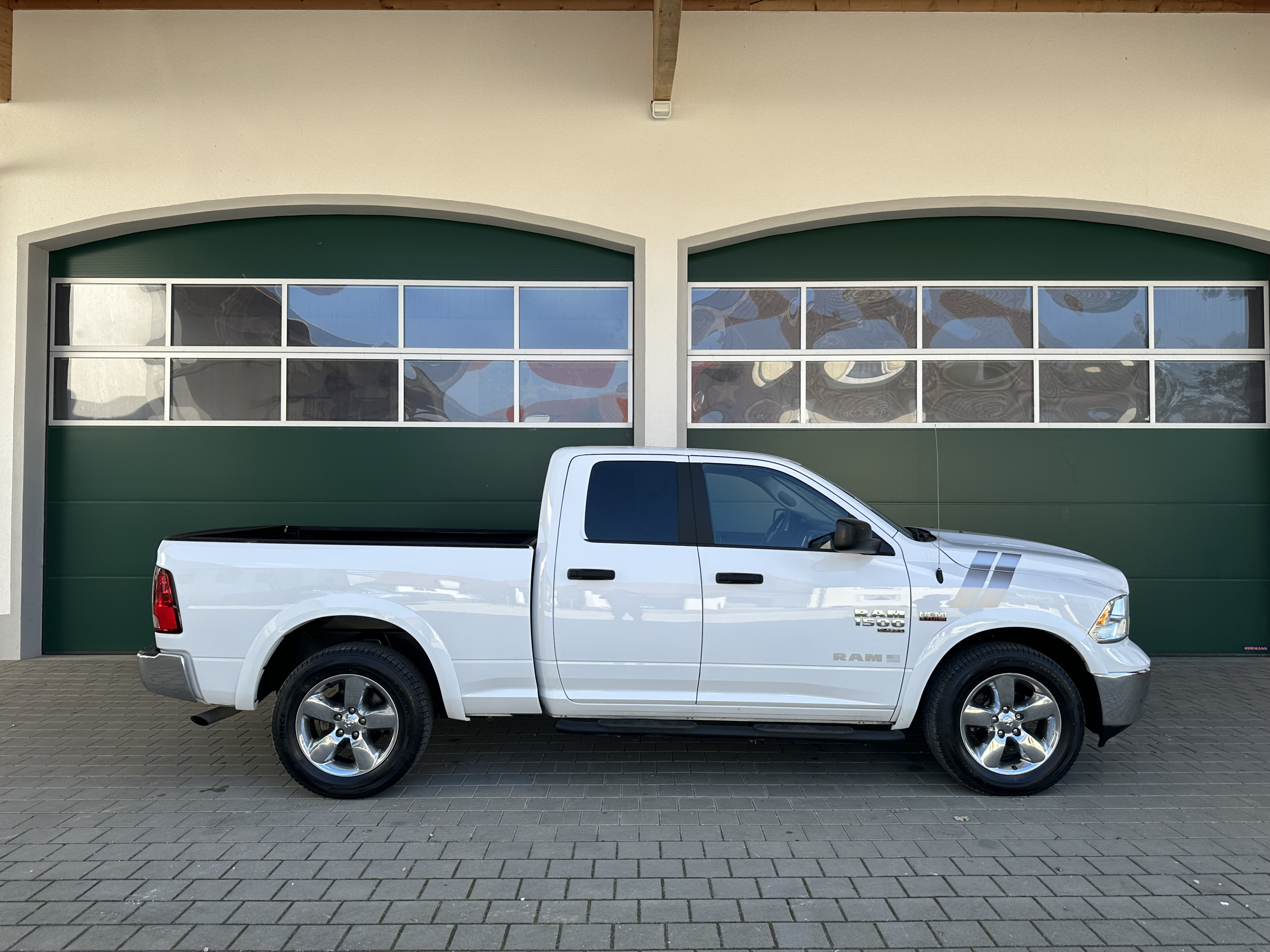 2019 Dodge Ram 1500 Quad à vendre à Paris