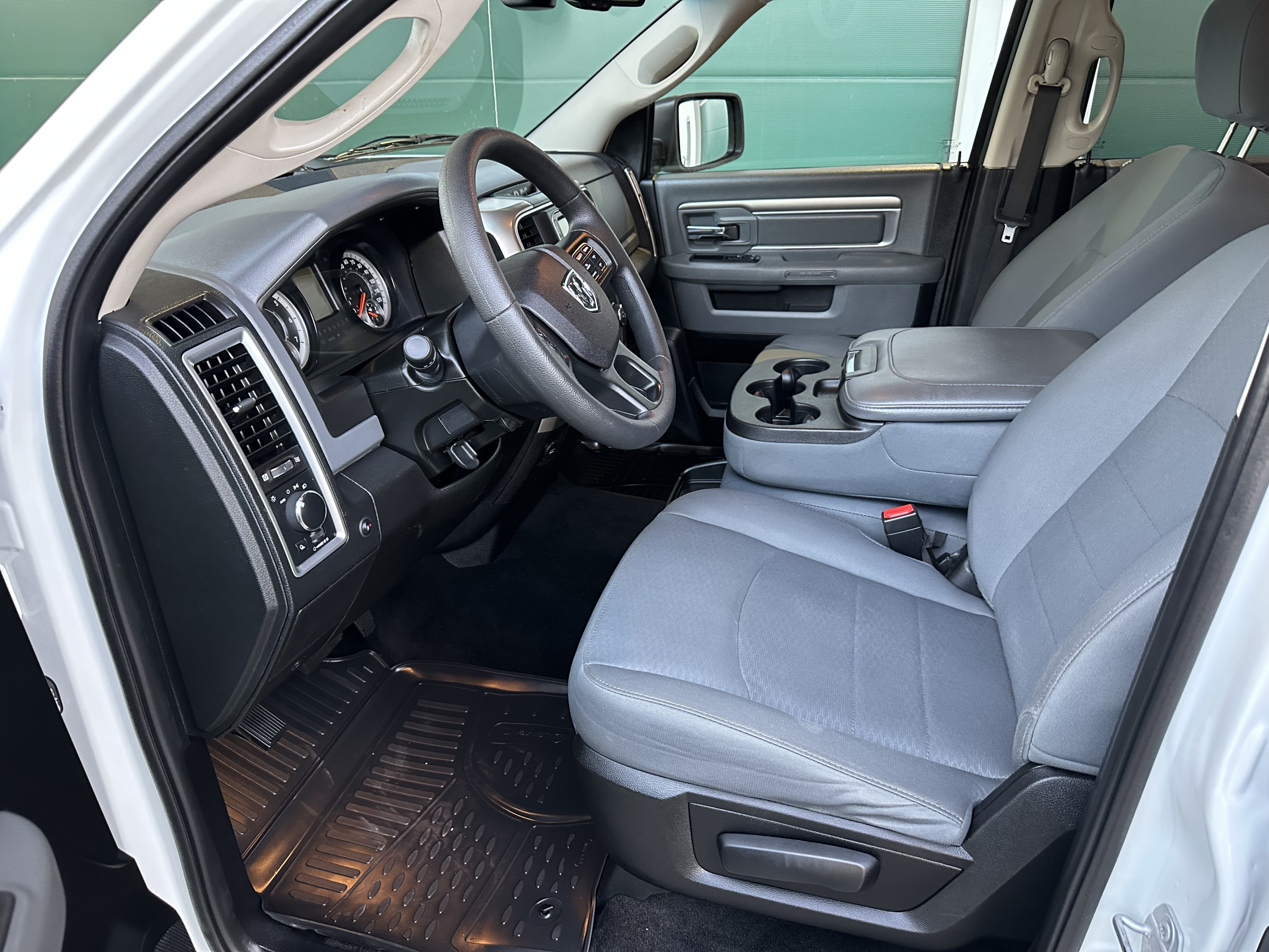 2019 Dodge Ram 1500 Crew Cab à vendre à Lyon