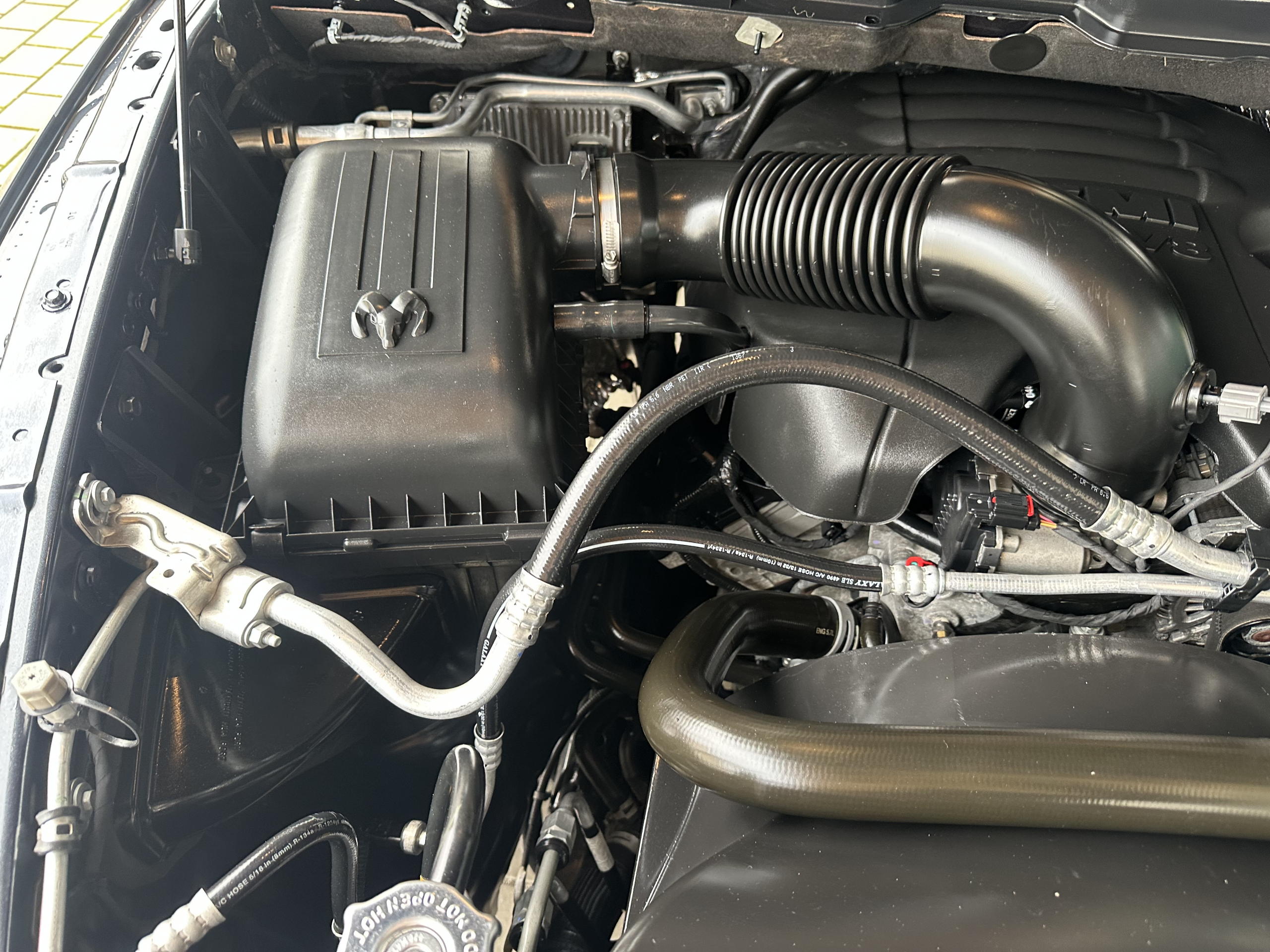 dodge ram 1500 Big Horn na prodej Prague