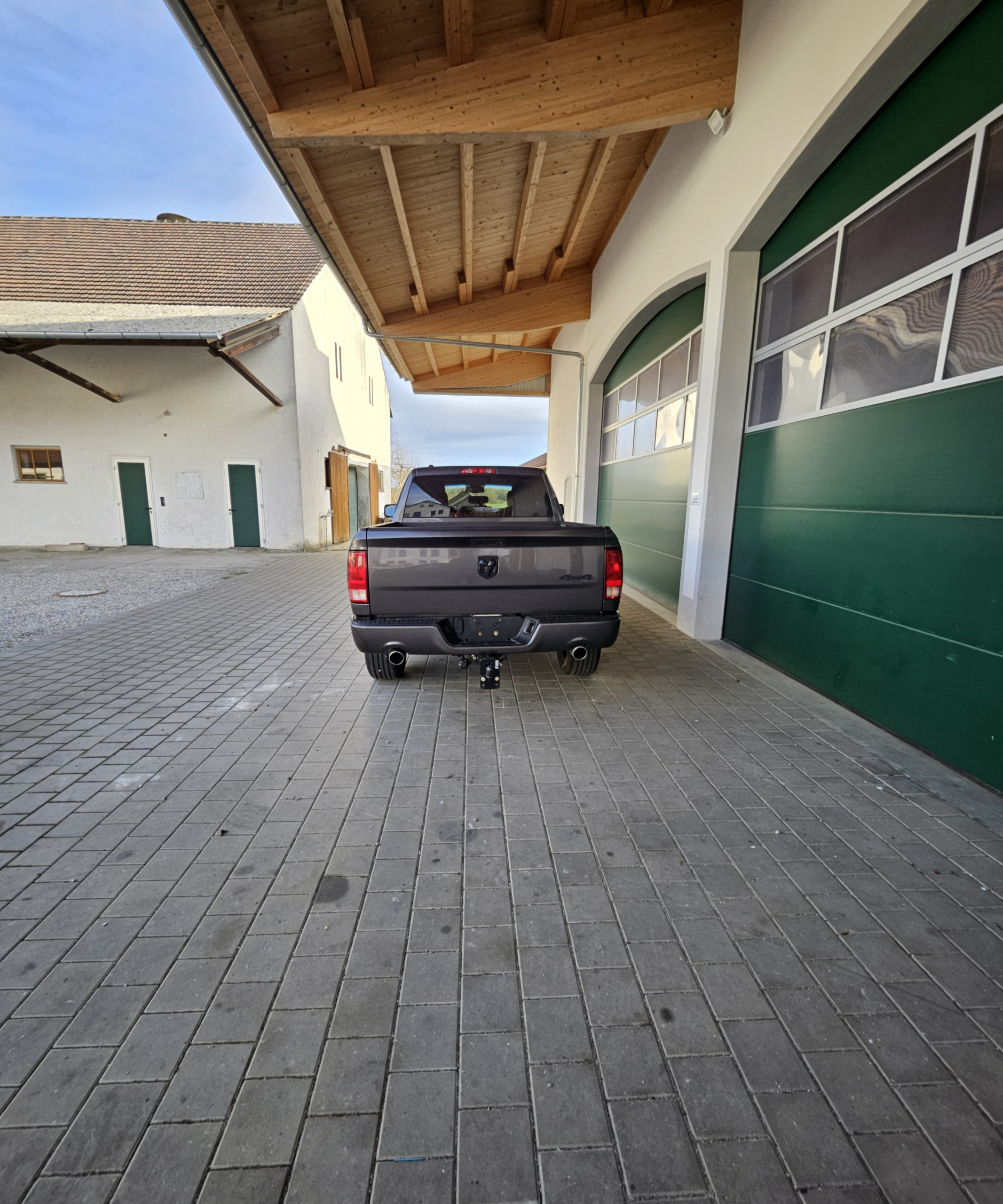 2015 Dodge Ram 1500 Grau zu verkaufen Bern