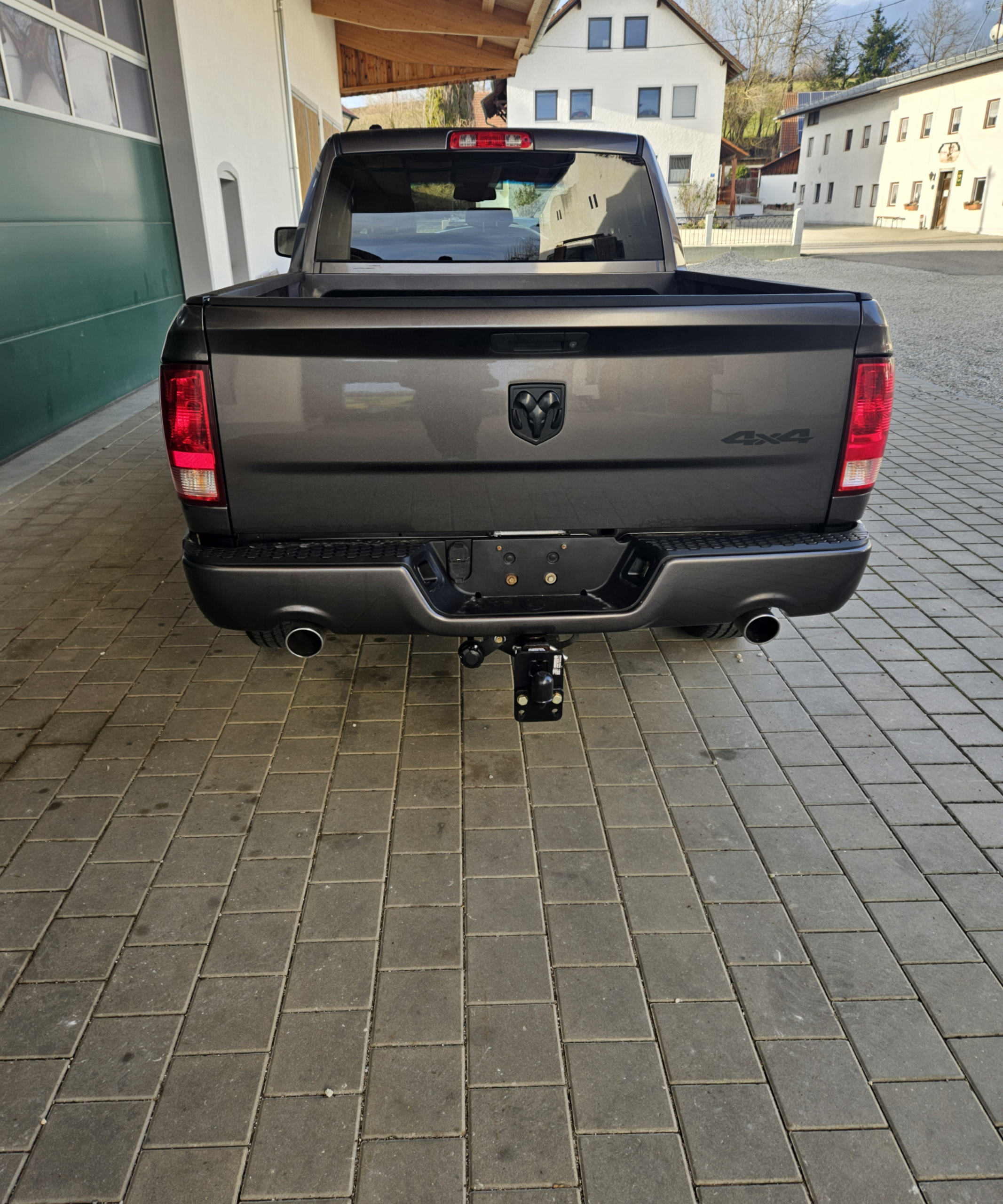 2015 Dodge Ram 1500 Grau zu verkaufen Nürnberg