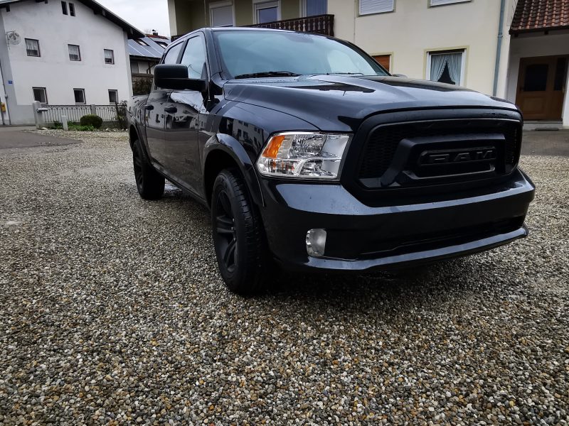 2017 Dodge Ram 1500 Schwarz zu verkaufen Dresden