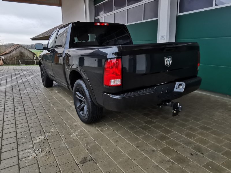 2017 Dodge Ram 1500 Schwarz zu verkaufen Köln
