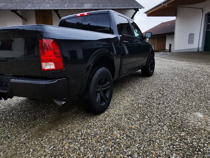 2017 Dodge Ram 1500 Schwarz zu verkaufen Nürnberg