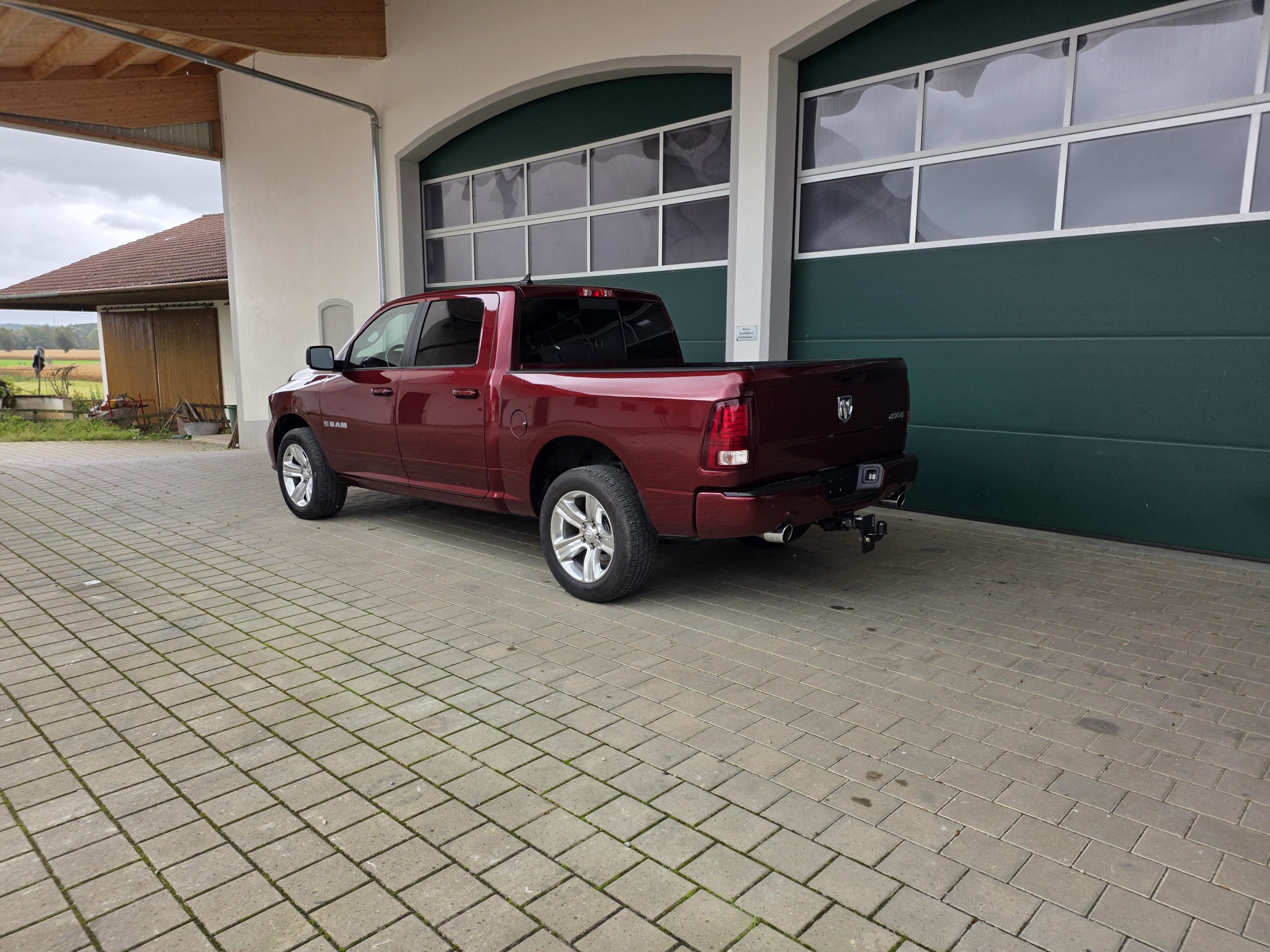 2018 dodge ram sport 1500 Big Horn till salu Stockholm