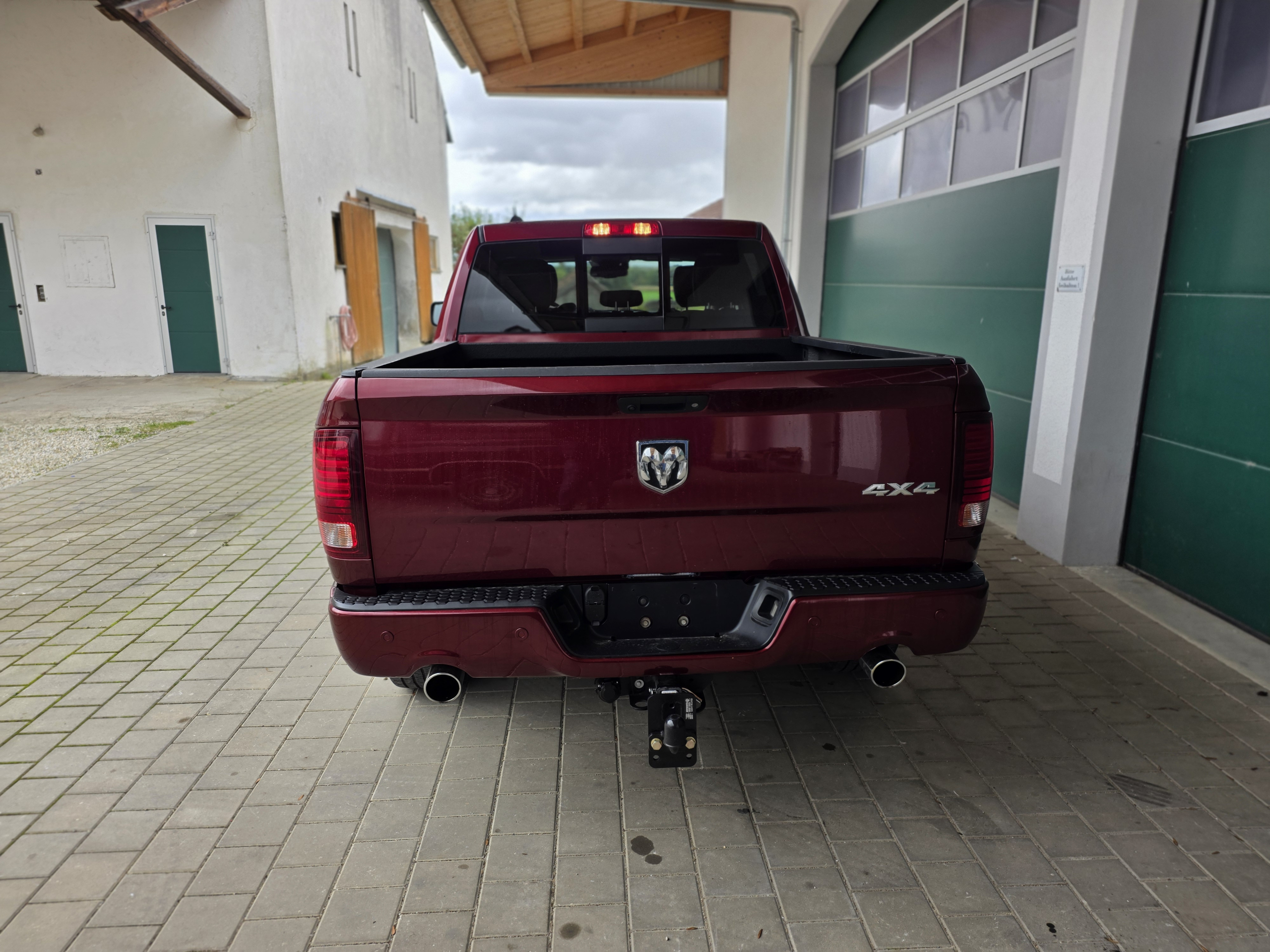 2018 dodge ram sport EU for sale in Geneva Switzerland