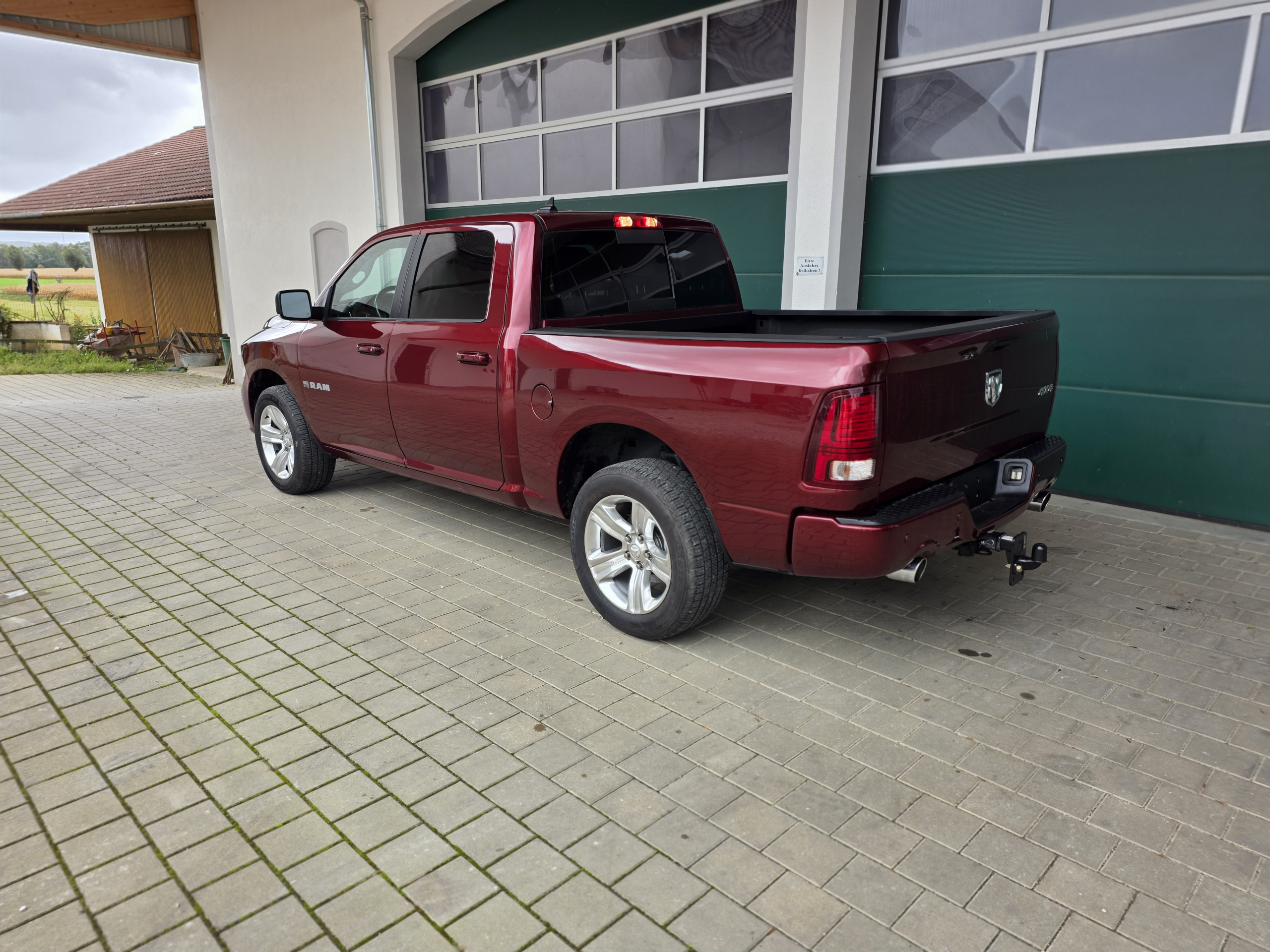 2018 dodge ram sport EU for sale in Moscow Russia