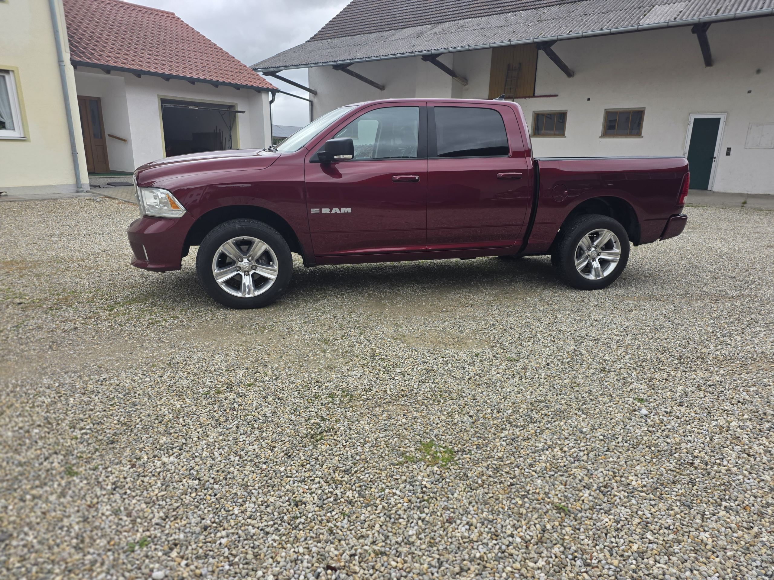 dodge ram sport gebraucht Deutschland zu verkaufen München