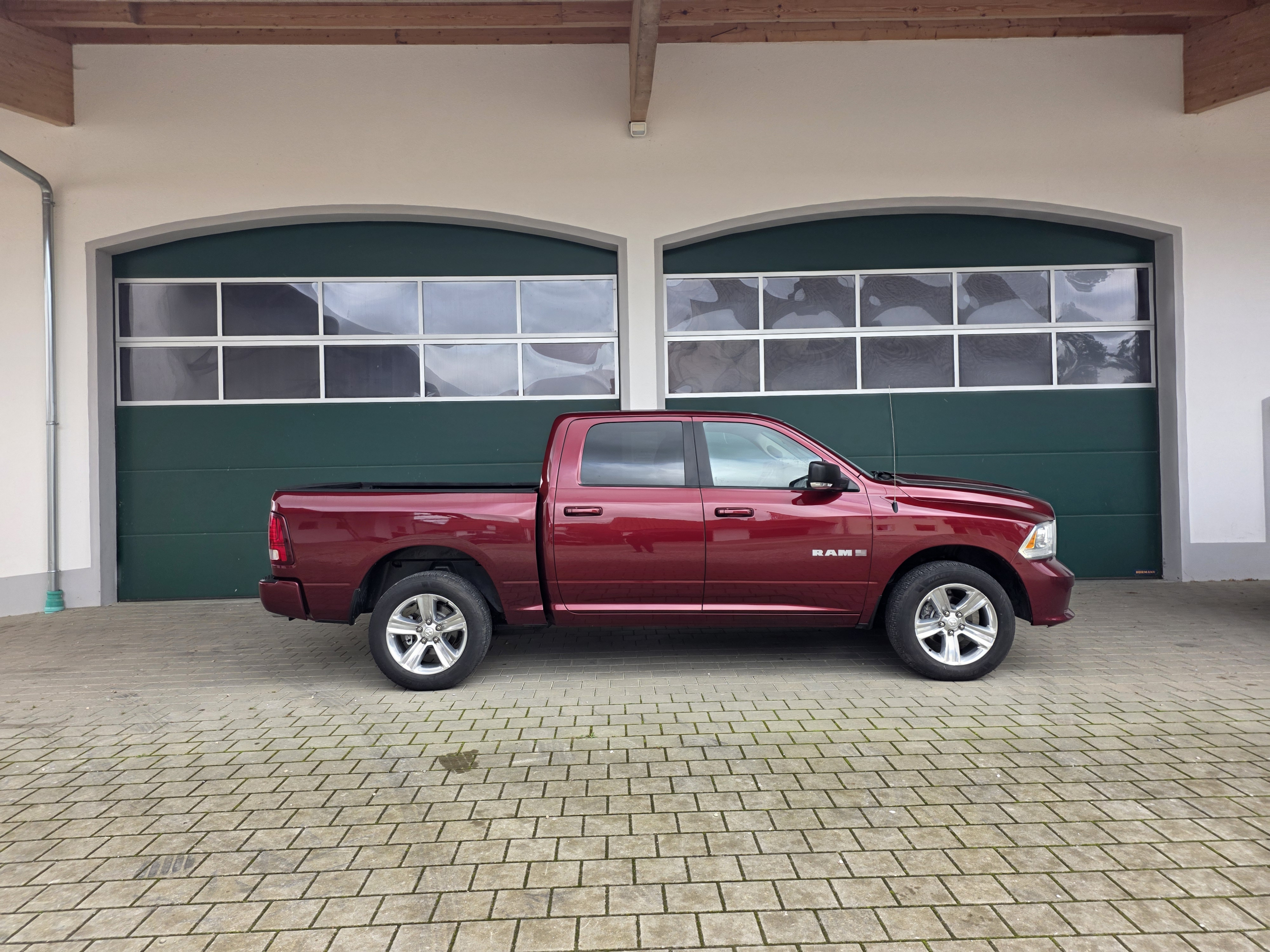 dodge ram sport gebraucht Germany zu verkaufen Altona