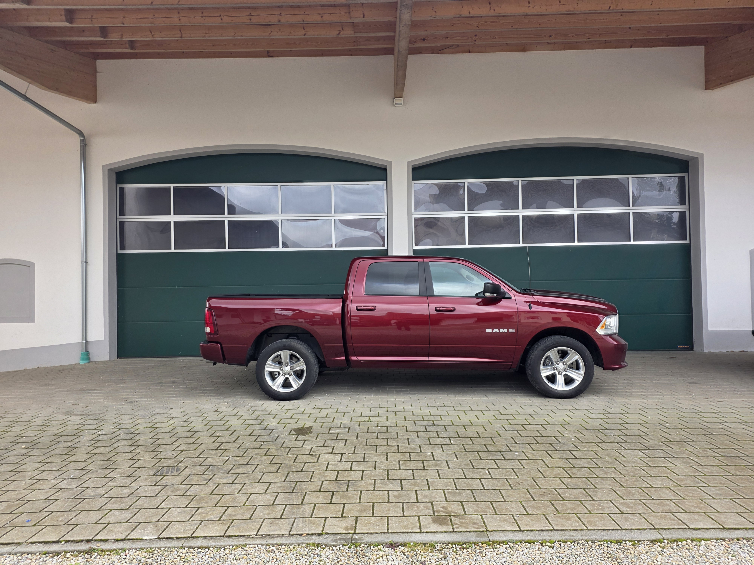 dodge ram sport gebraucht Germany zu verkaufen Eimsbuettel