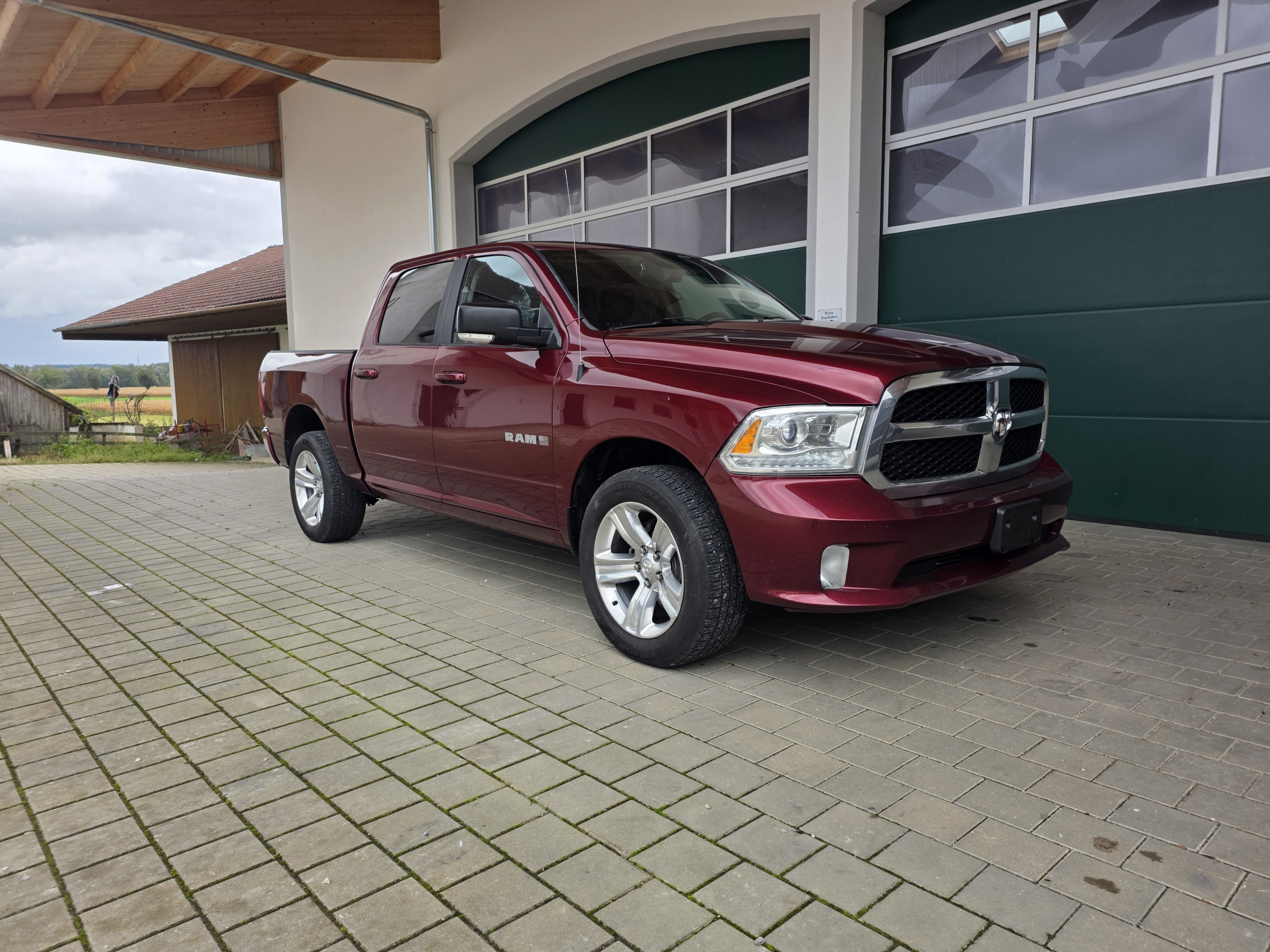 dodge ram sport gebraucht Germany zu verkaufen Halle (Saale)