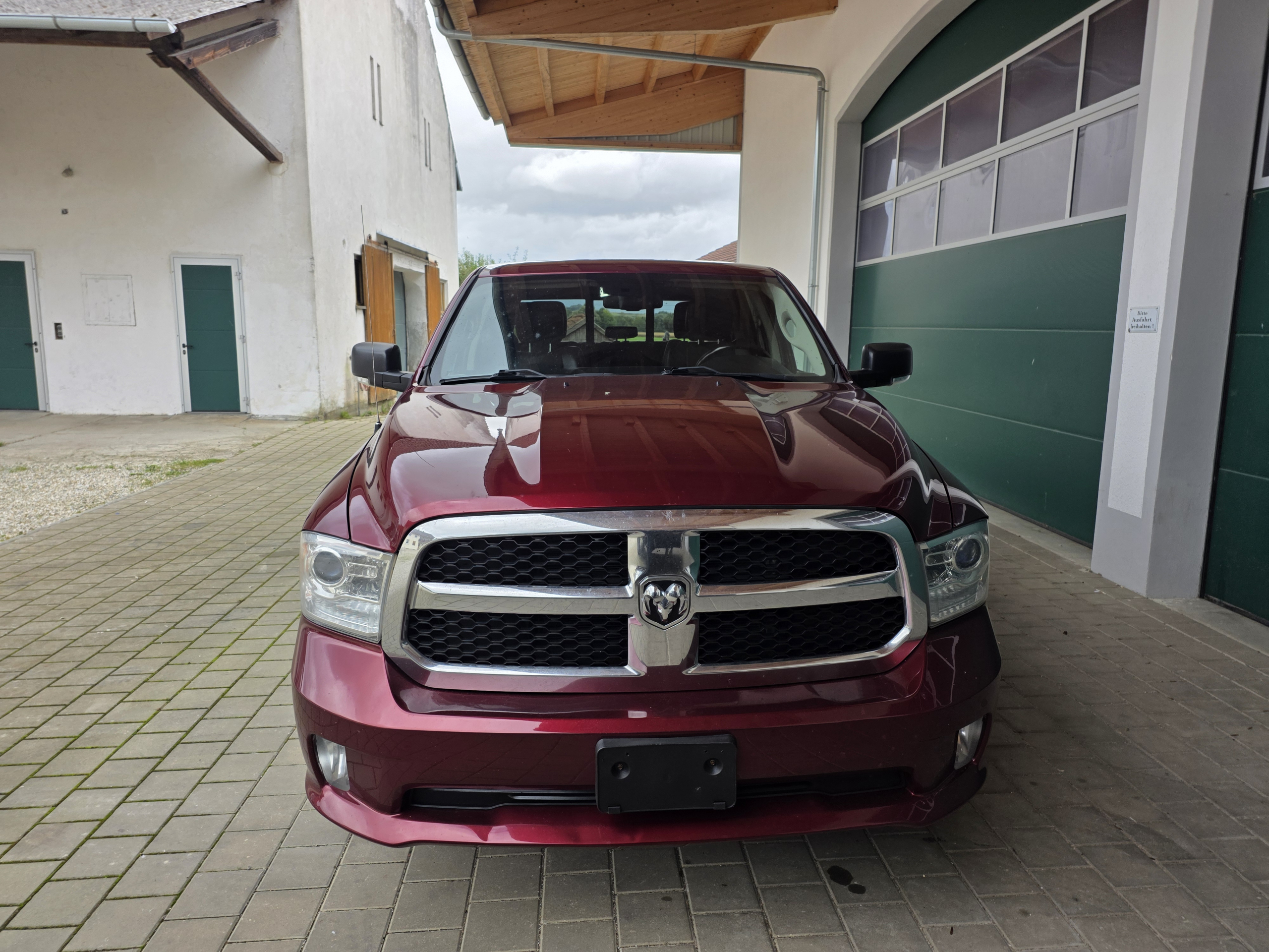dodge ram sport gebraucht Germany zu verkaufen Neue Neustadt