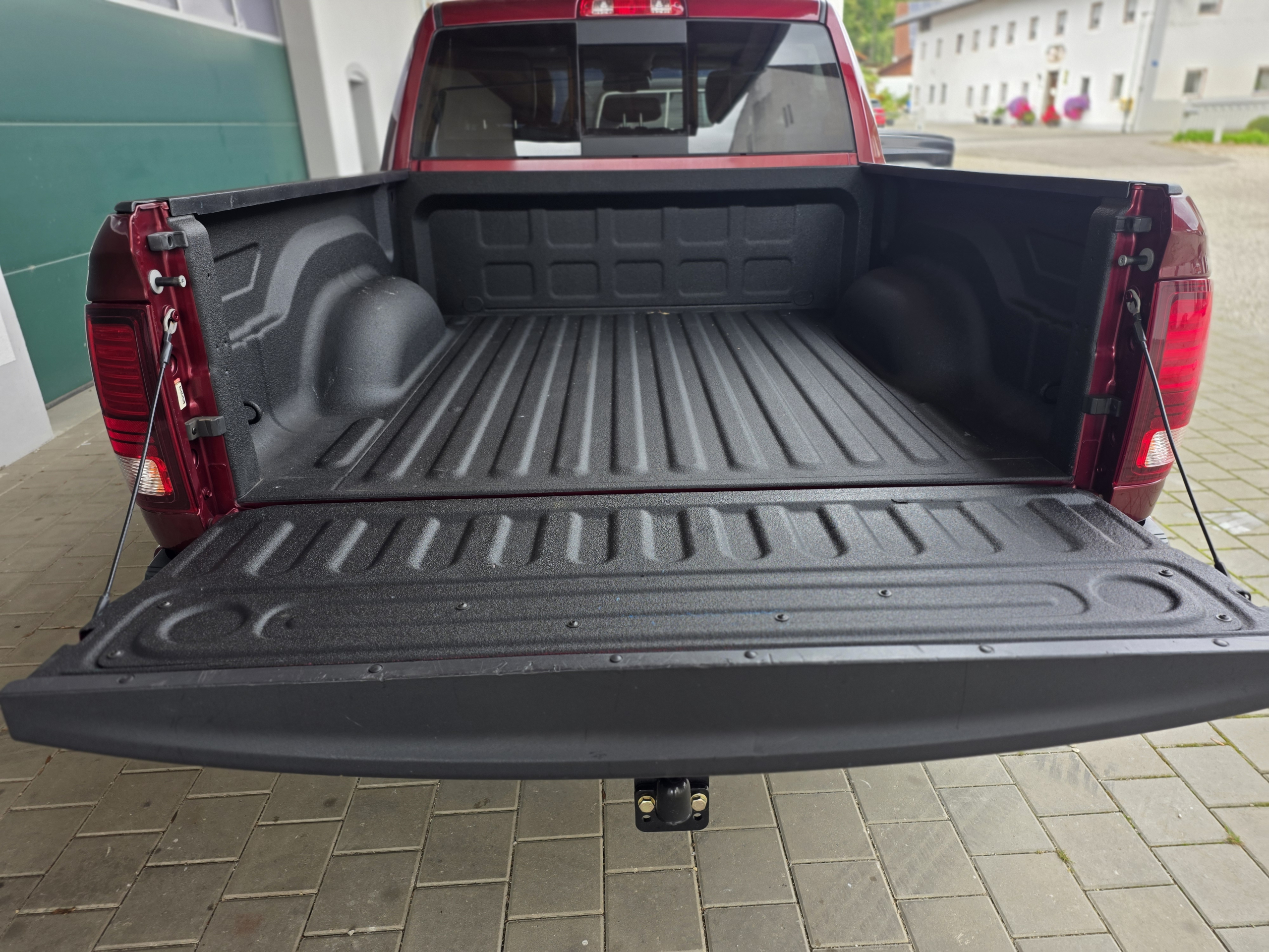 dodge ram sport gebraucht Germany zu verkaufen Wiesbaden