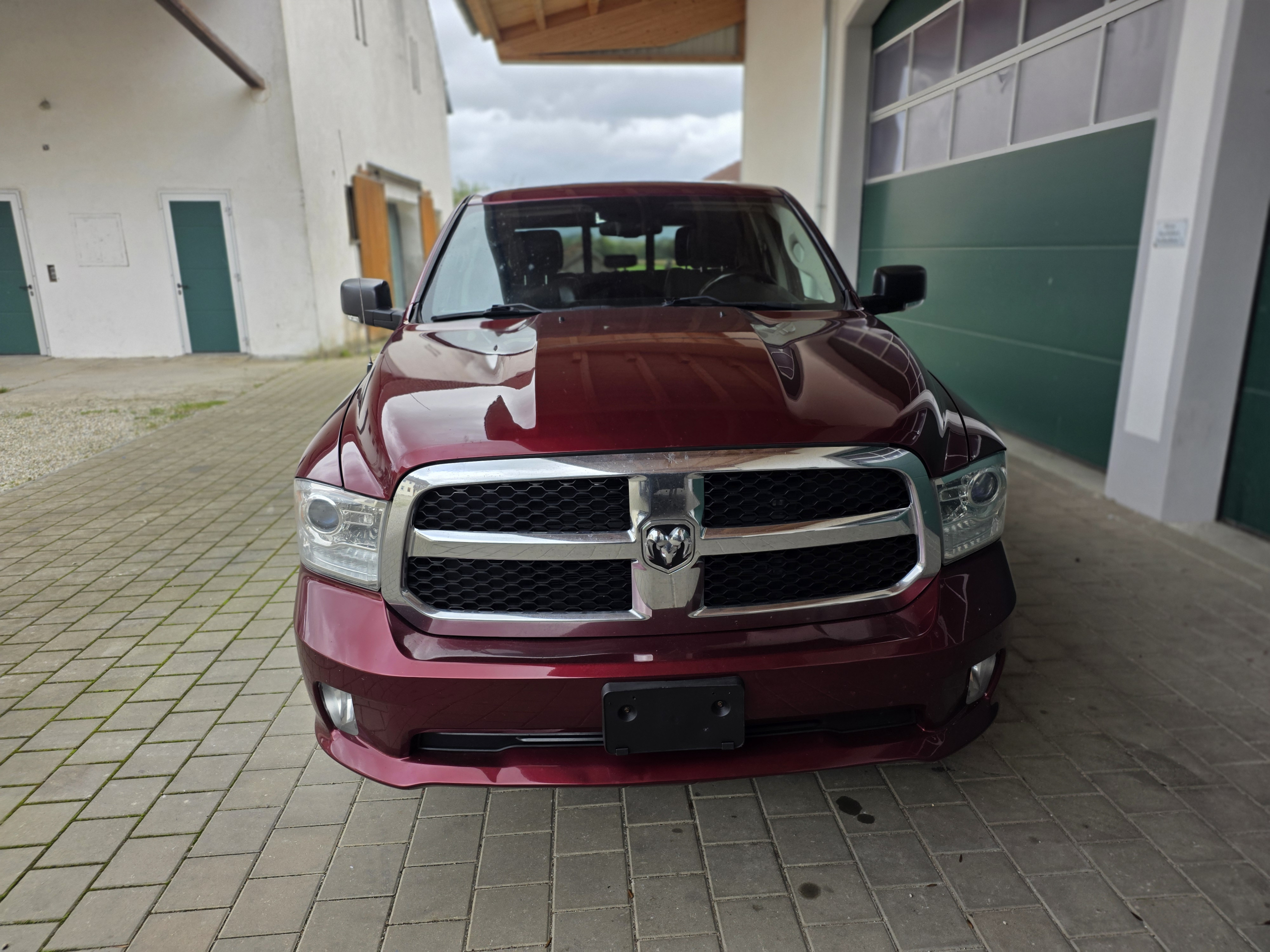 dodge ram sport gebraucht Germany zu verkaufen Wuppertal