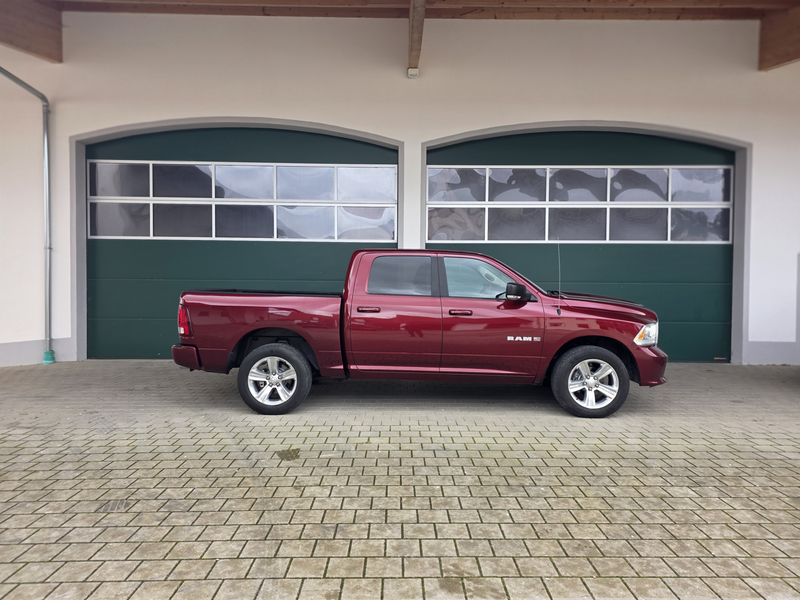 dodge ram sport gebraucht Osterreich zu verkaufen Innsbruck
