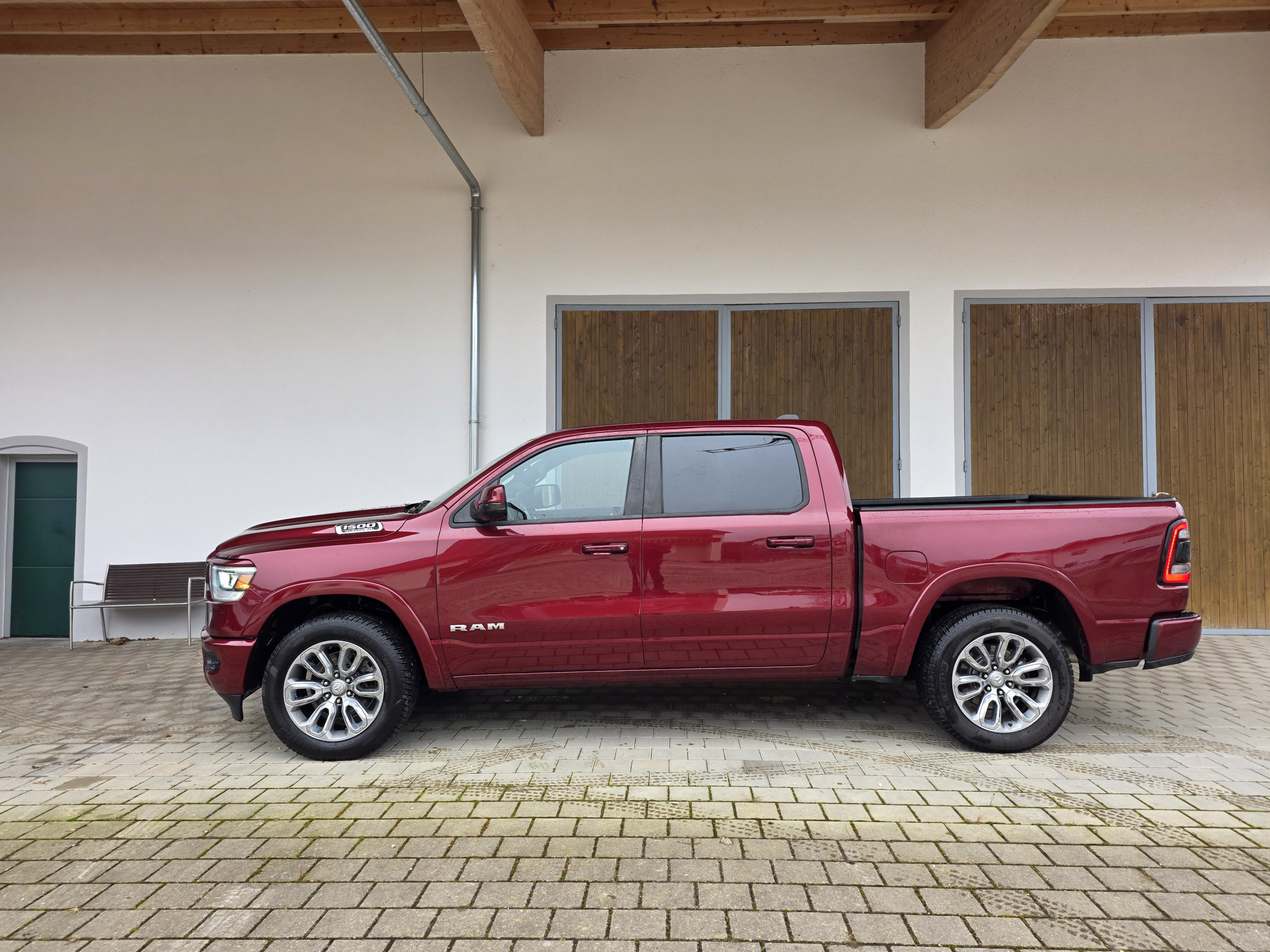 Dodge Ram Werkstatt Luftfahrwerk entfernen Air Ride Delete