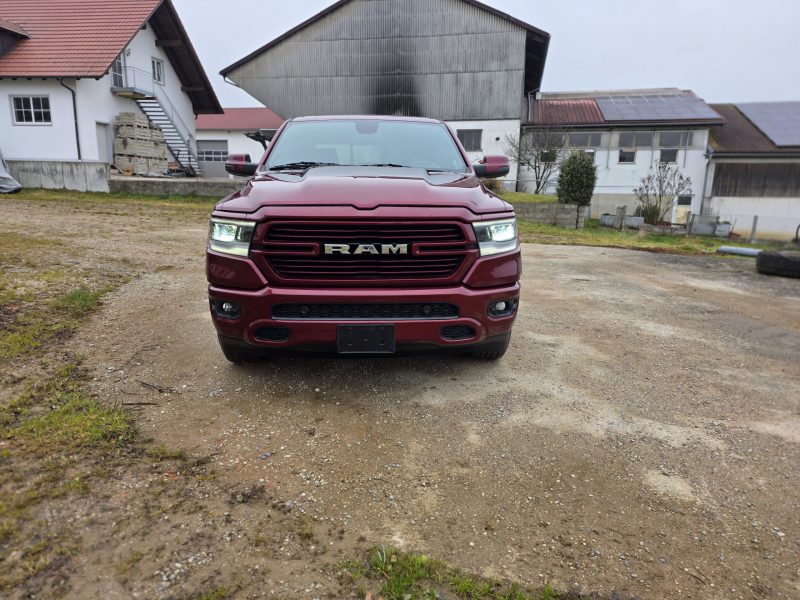 2020 RAM Laramie Crew cab zu verkaufen Stuttgart