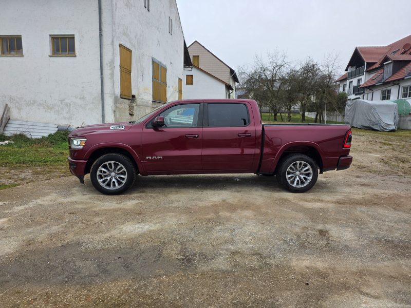 2020 RAM Laramie Crew cab zu verkaufen Bremen