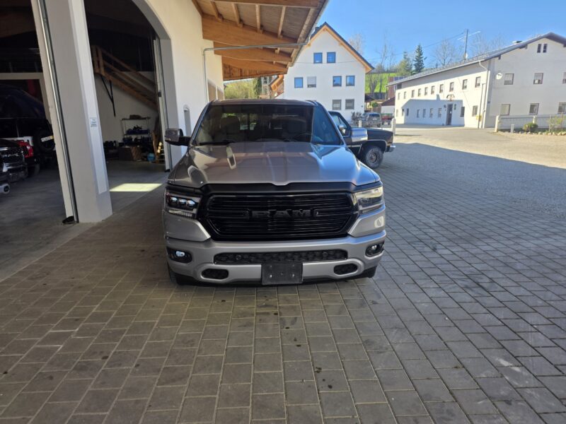 2021 Dodge Ram Bighorn Hemi in vendita Rome